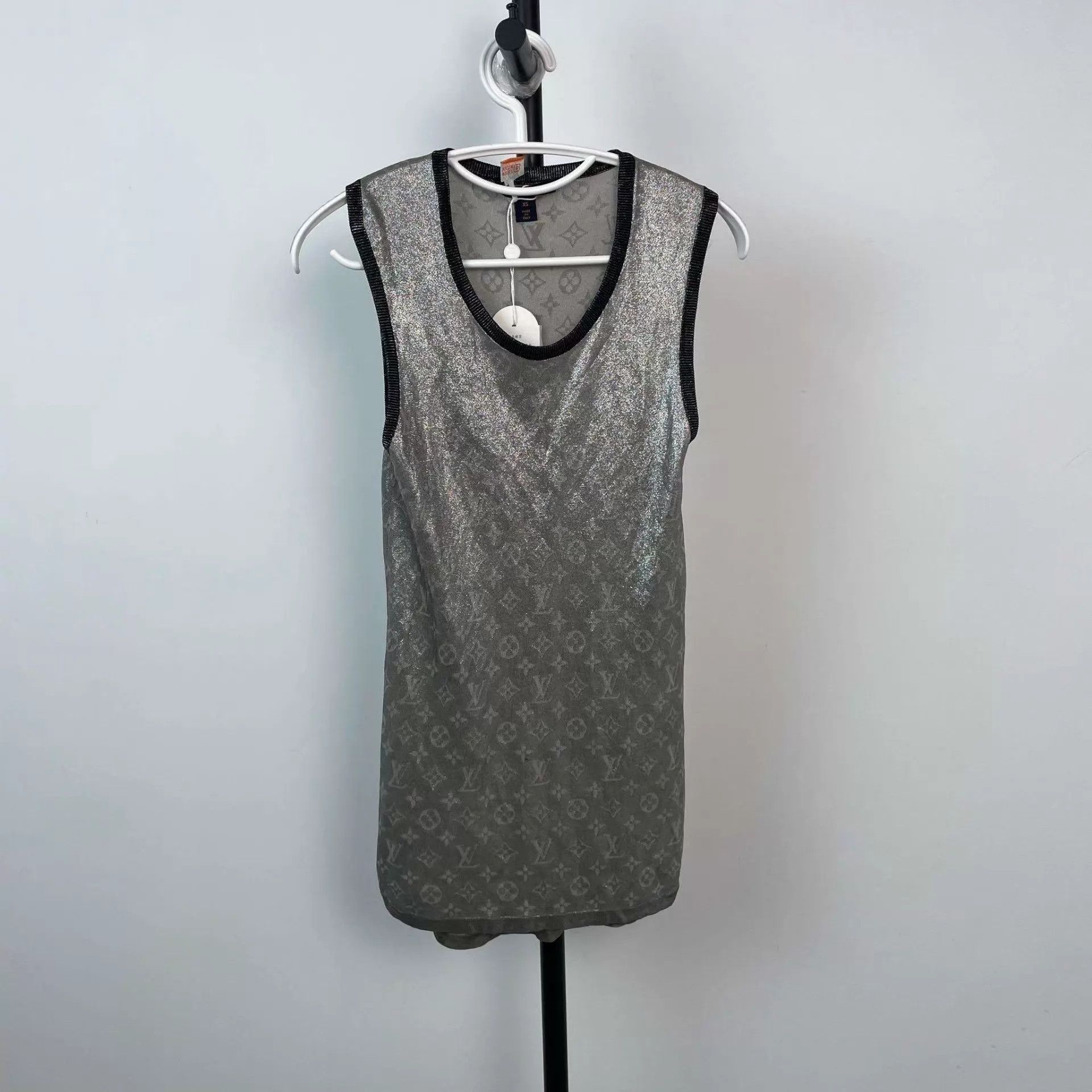 Louis Vuitton LV Gray Sleeveless Silk All-Over Print XS Dress Size XS / US 0-2 / IT 36-38 - 1 Thumbnail