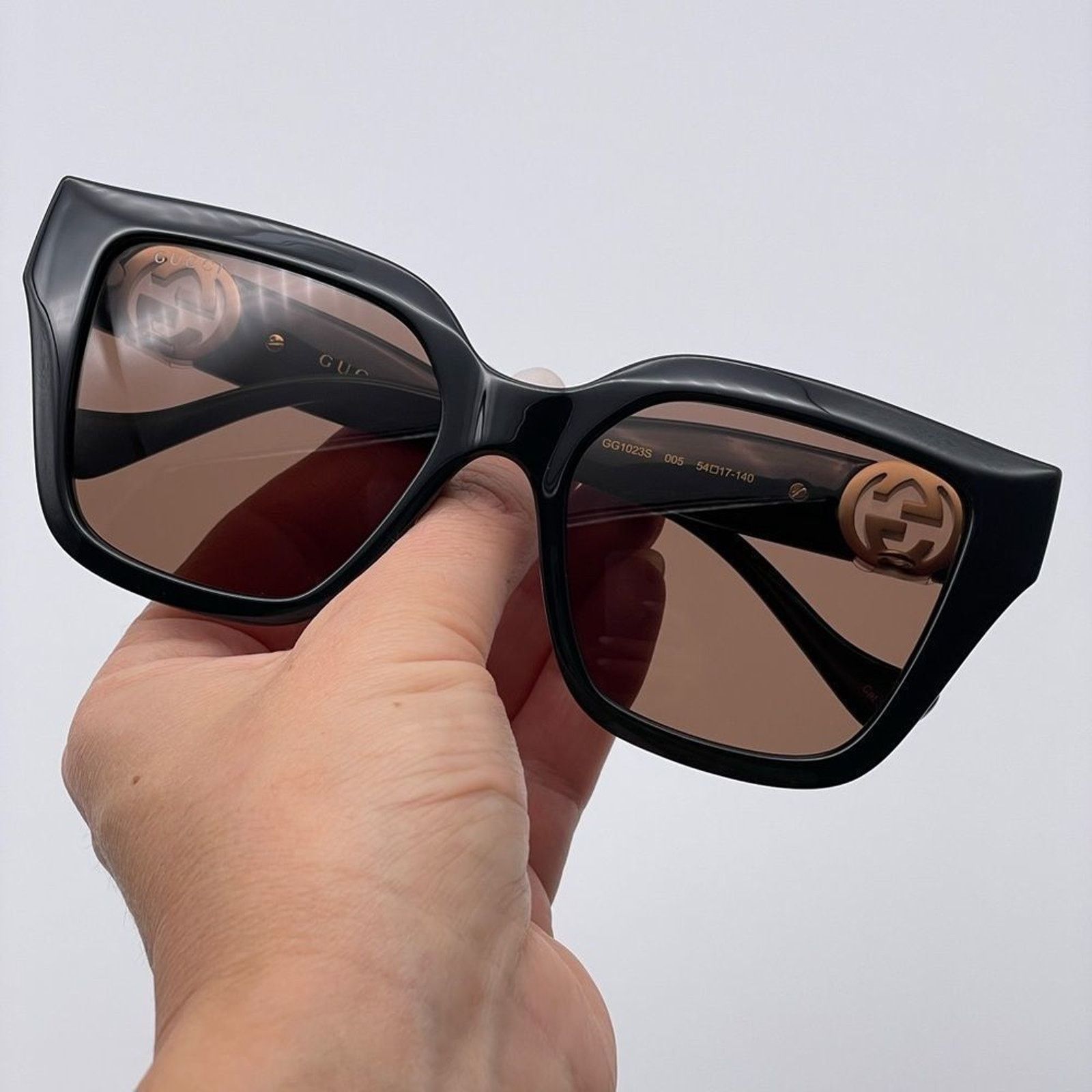 Gucci BRAND NEW GUCCI GG1023S 005 With Chain Black/Brown Women Size ONE SIZE - 9 Thumbnail