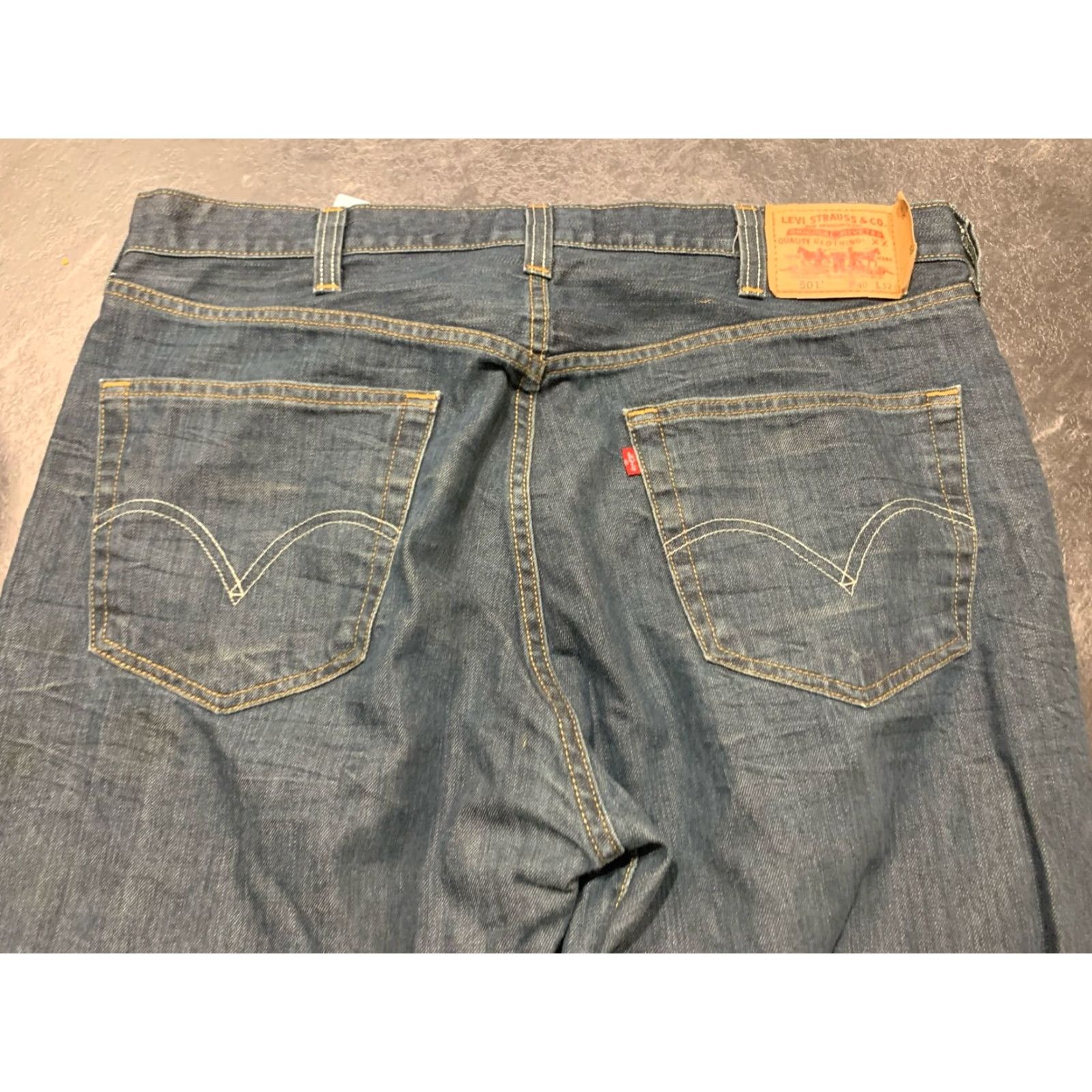 Levi's LEVI'S 501 Men's 40x32 Mid Rise Straight Leg Blue Black Denim Jeans Size US 40 / EU 56 - 3 Thumbnail