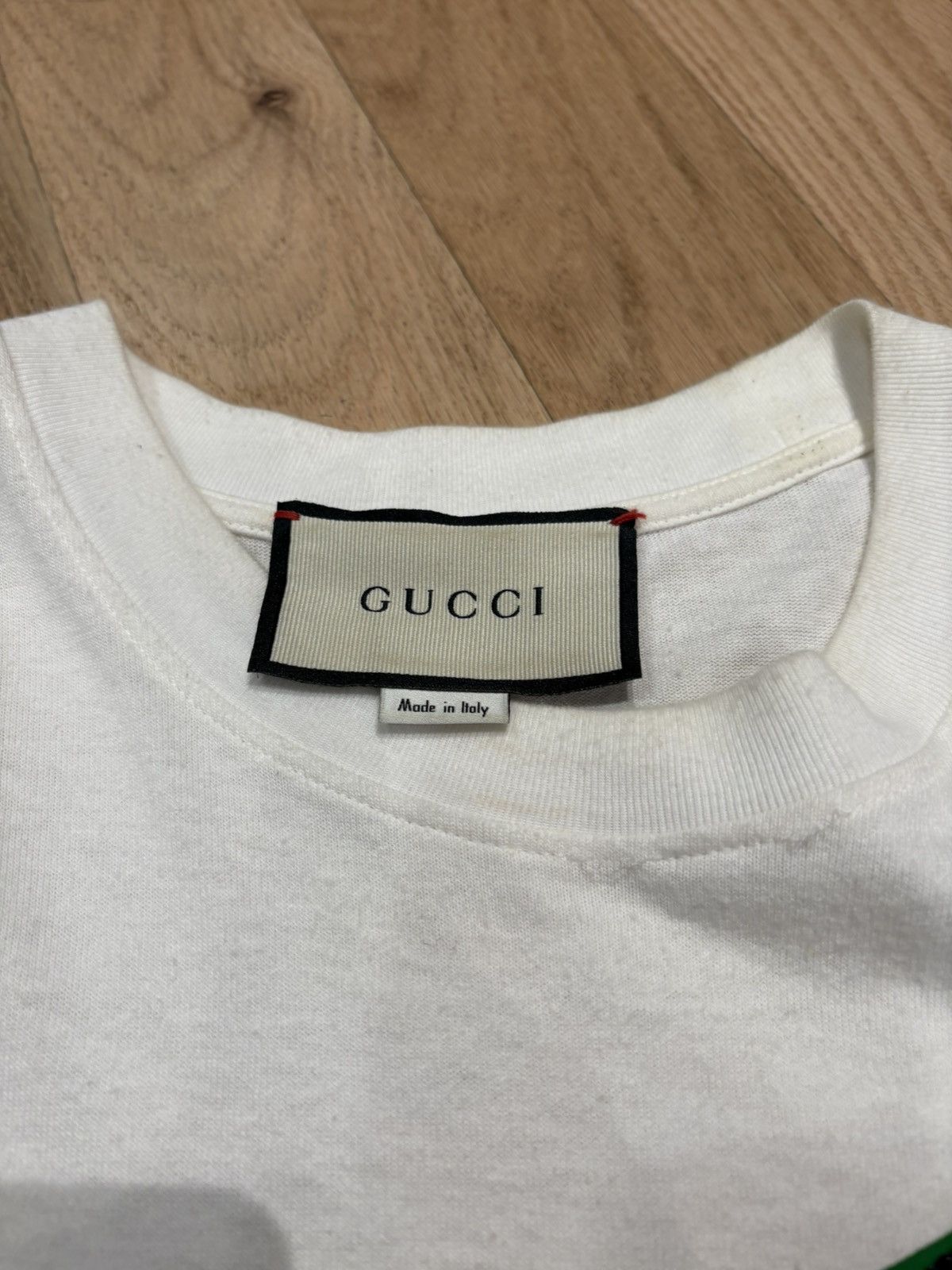 Gucci Gucci Mens Sequin Apple Tee Size Small Size US S / EU 44-46 / 1 - 3 Thumbnail