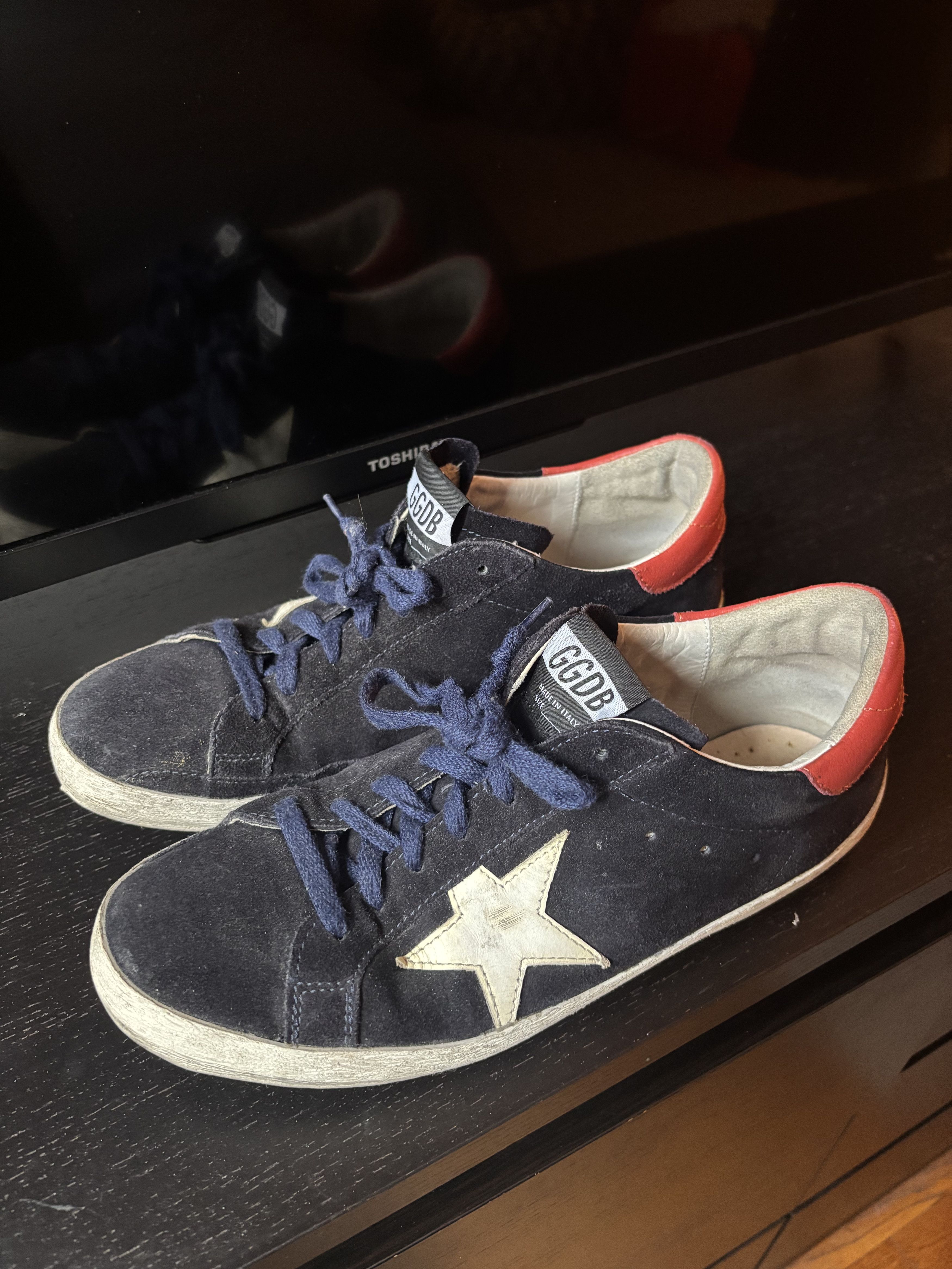 Golden Goose Golden Goose Super Star Navy (EU 41) | Grailed