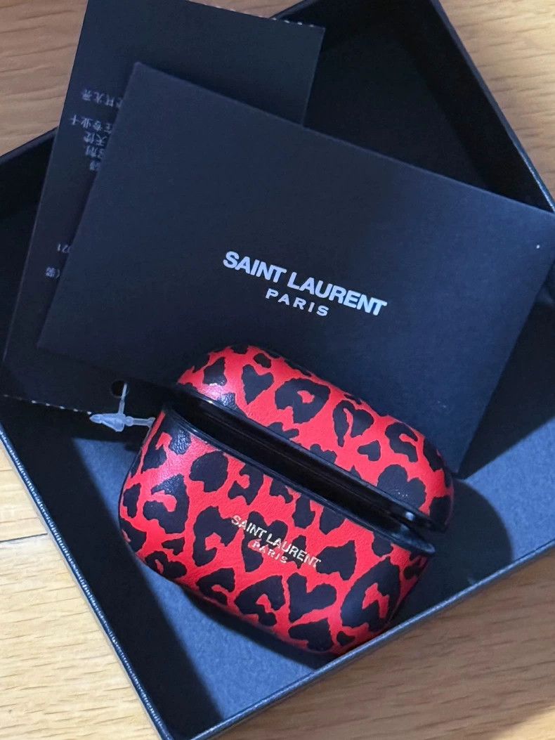 Yves Saint Laurent YSL Red Leopard Print Earphone Case-dmc Size ONE SIZE - 1 Thumbnail