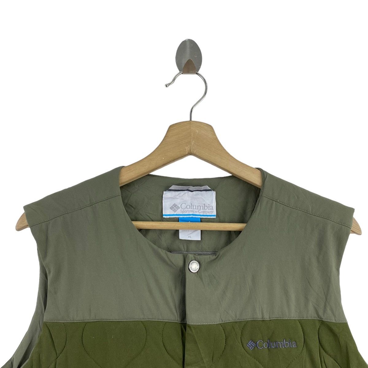 Columbia Vintage COLUMBIA SPORTWEAR USA Quilted Pockets Green Vest Size US XL / EU 56 / 4 - 2 Thumbnail