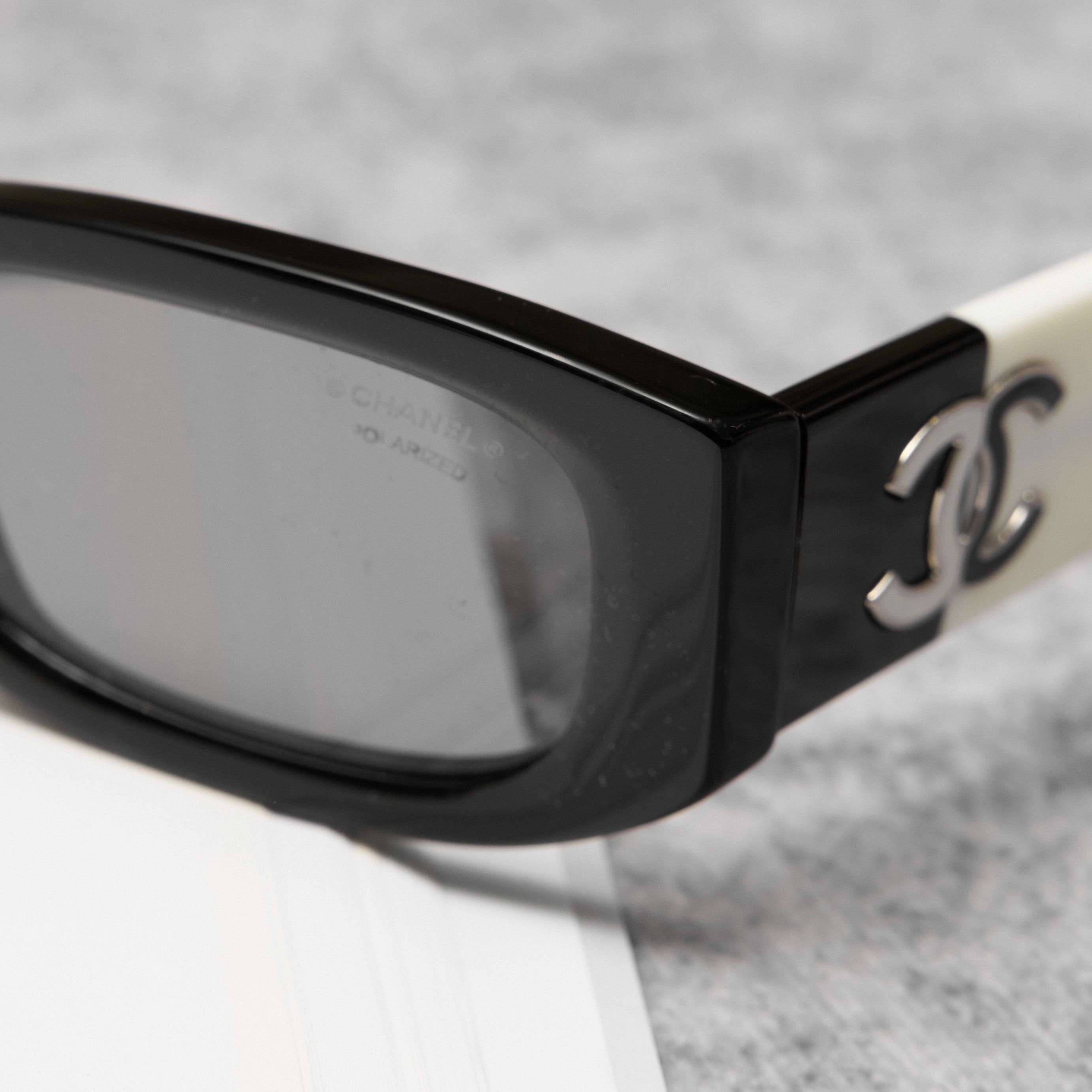 Chanel CHANEL 0CH5525 1656T8 Sunglasses BLACK/WHITE Size ONE SIZE - 3 Thumbnail