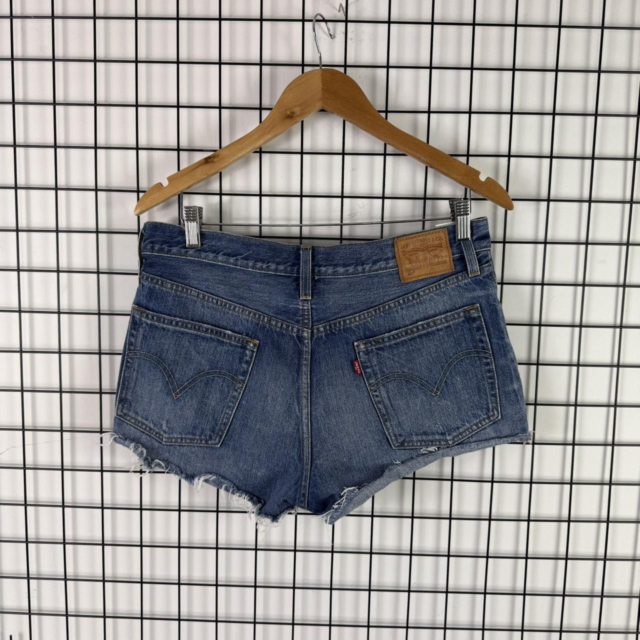 Levi's Levis Womans Shorts Jeans Vintage 2000s Size 32" / US 10 / IT 46 - 3 Thumbnail