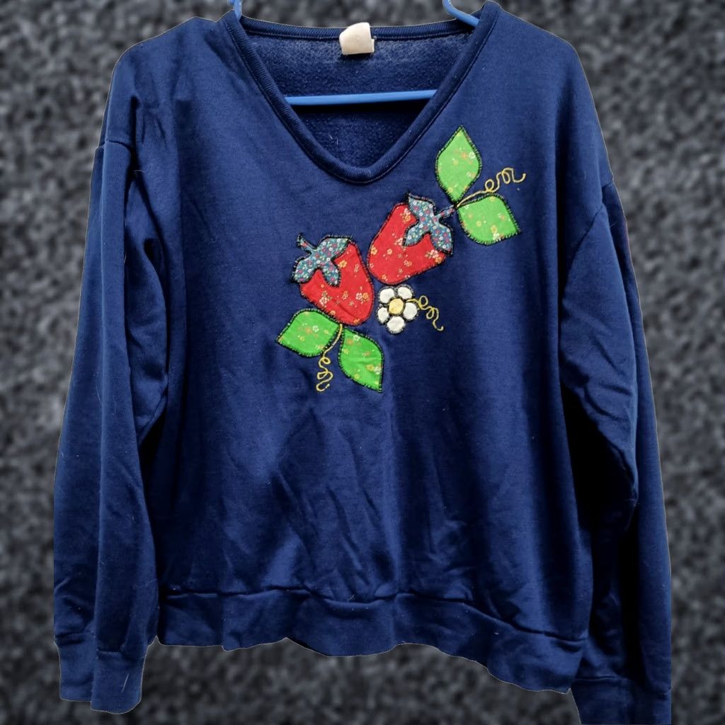 Vintage VINTAGE Grandmacore Sweater Blue Strawberry Embroidered Pullover L Women Size L / US 10 / IT 46 - 1 Thumbnail
