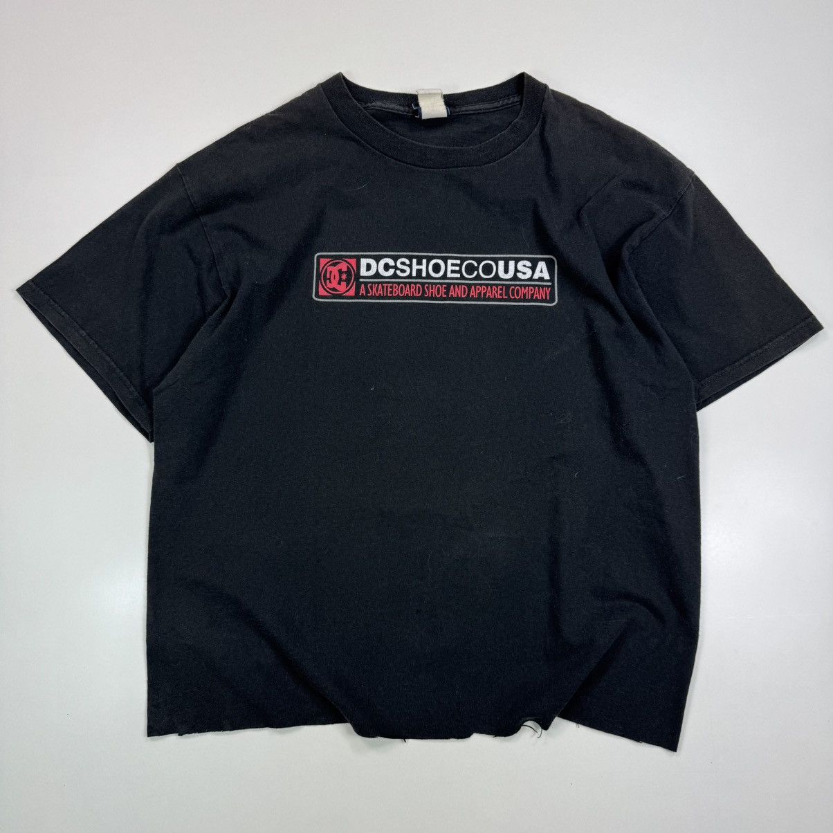 DC × Vintage Vintage DC shoe usa Cropped Washed Faded Tee skateboard y2k Size US L / EU 52-54 / 3 - 7 Thumbnail
