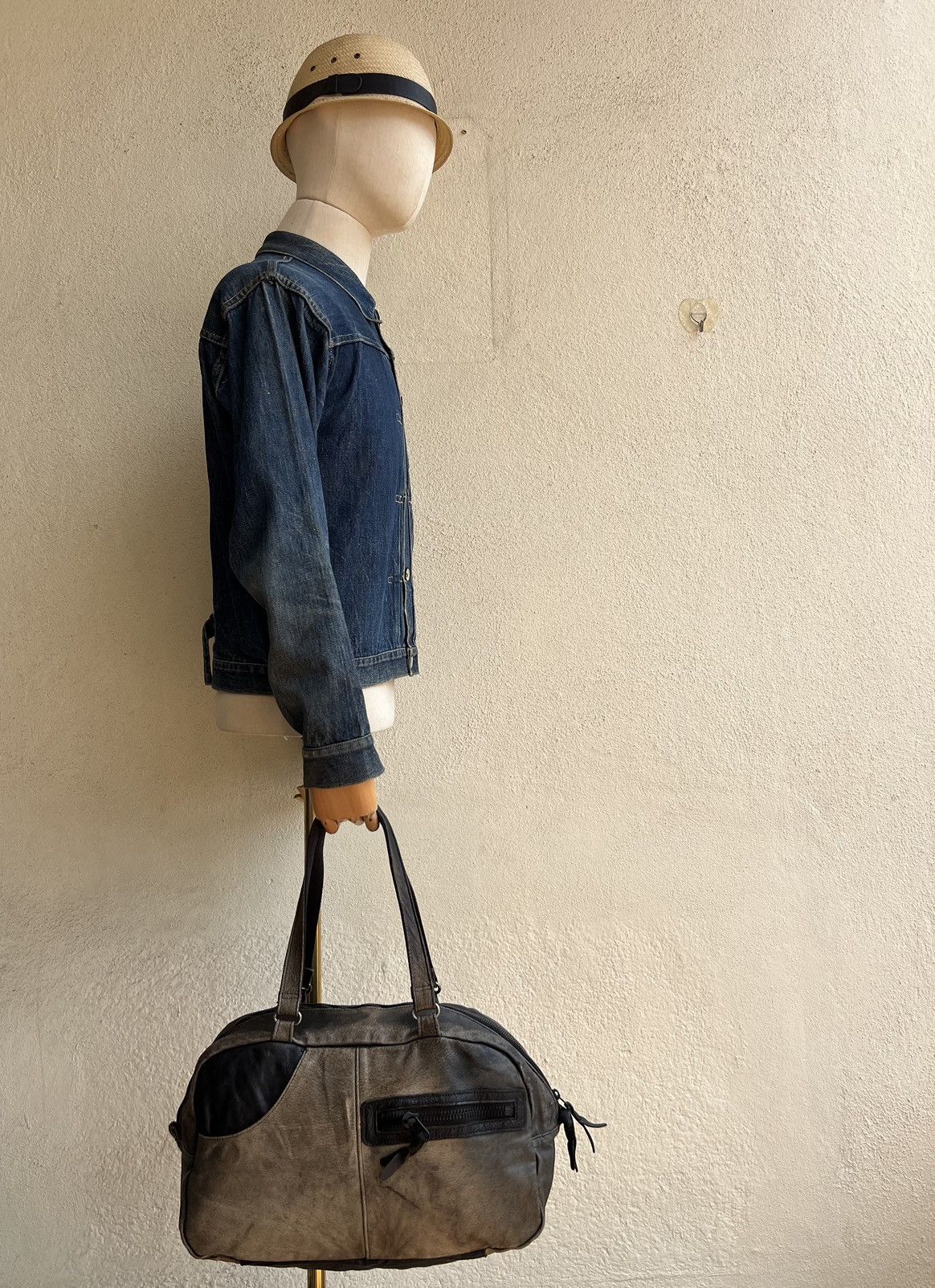 Japanese Brand Butler Verner Sails Japan Distressed Patina Leather Bag Size ONE SIZE - 2 Thumbnail