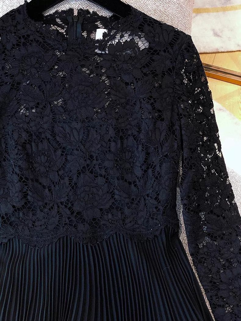 Valentino Valentino Black lace pleated dress Size XS / US 0-2 / IT 36-38 - 3 Thumbnail