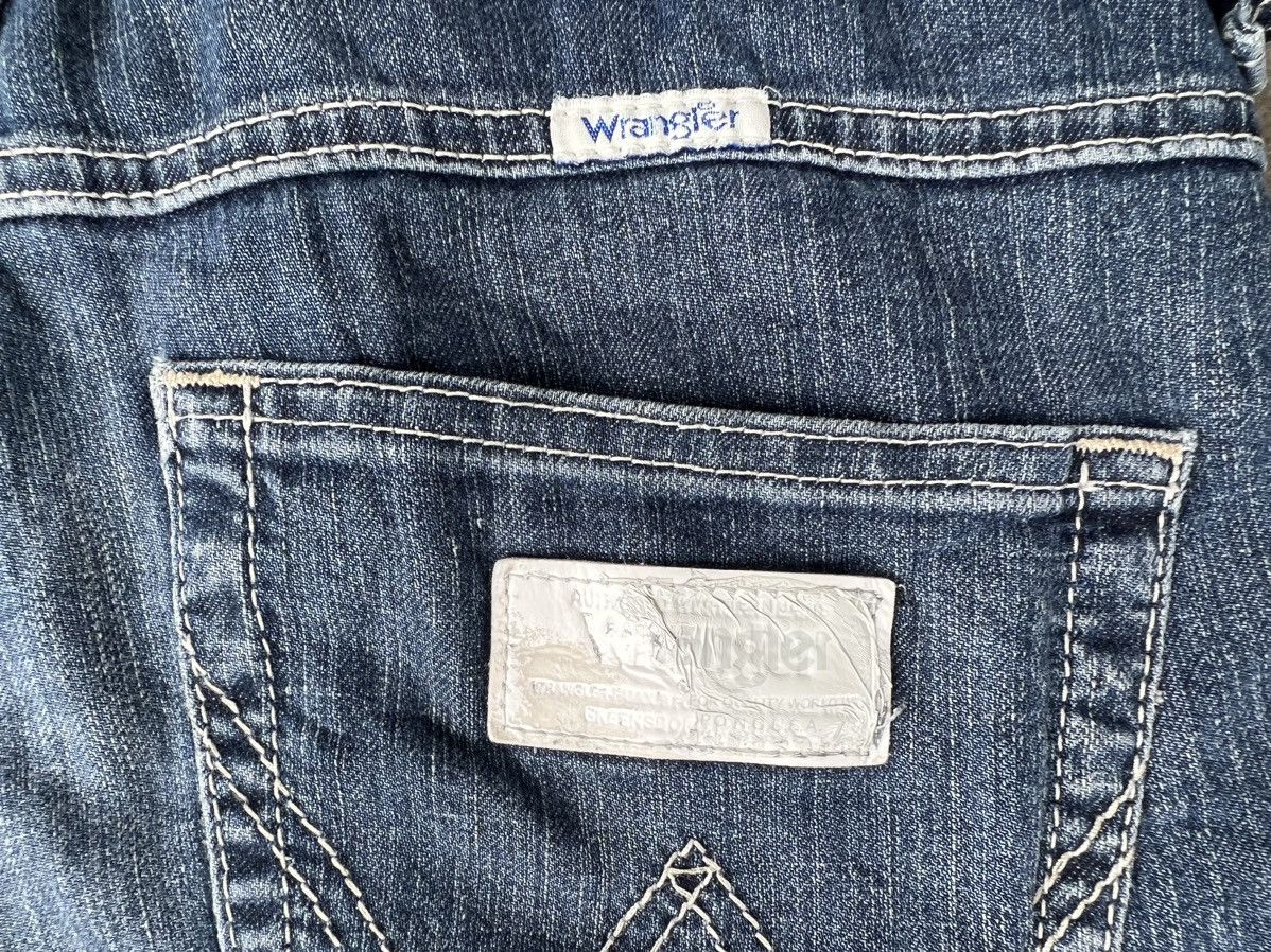 Vintage × Wrangler VINTAGE WRANGLER SKULL EMBROIDERED DENIM SHORTS Size US 28 / EU 44 - 16 Thumbnail