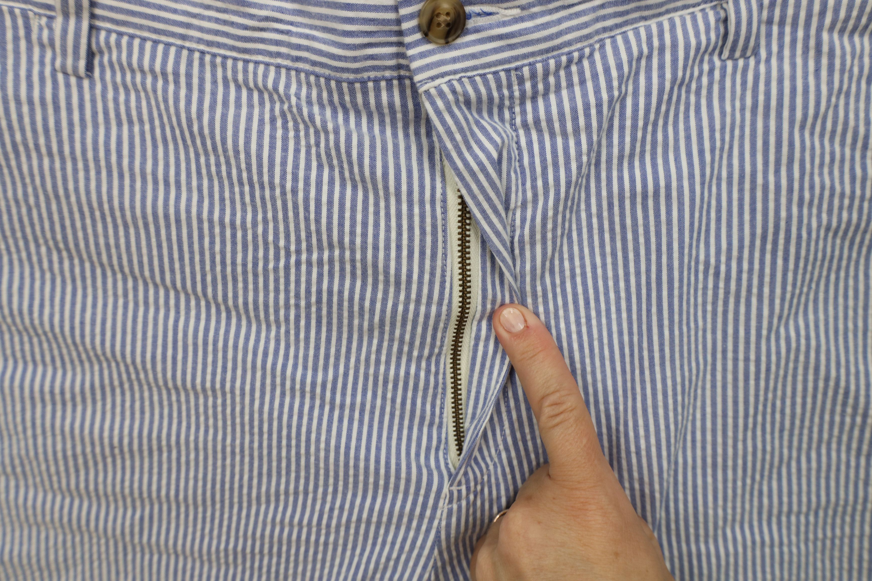 Ralph Lauren Vintage Ralph Lauren Striped Seer Sucker Chino Shorts Size US 35 - 5 Thumbnail