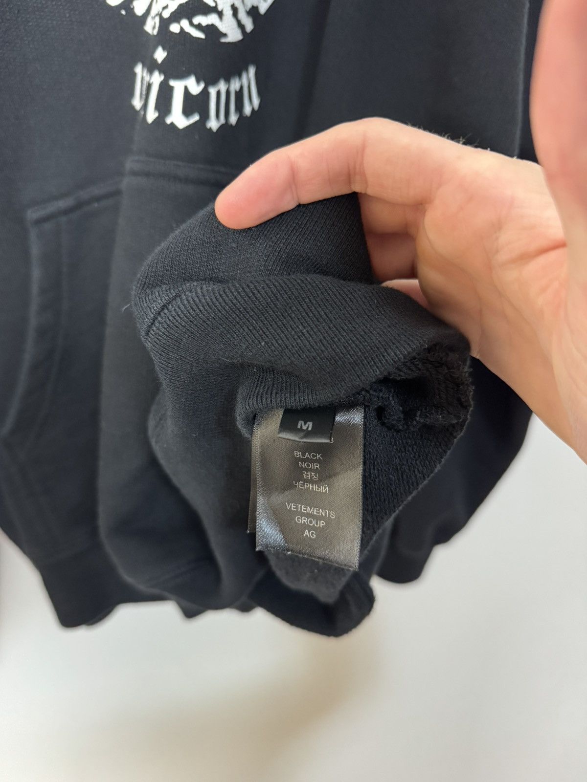 Vetements Vetements Unicorn hoodie black FW18 Avantgarde luxury Size US M / EU 48-50 / 2 - 20 Thumbnail