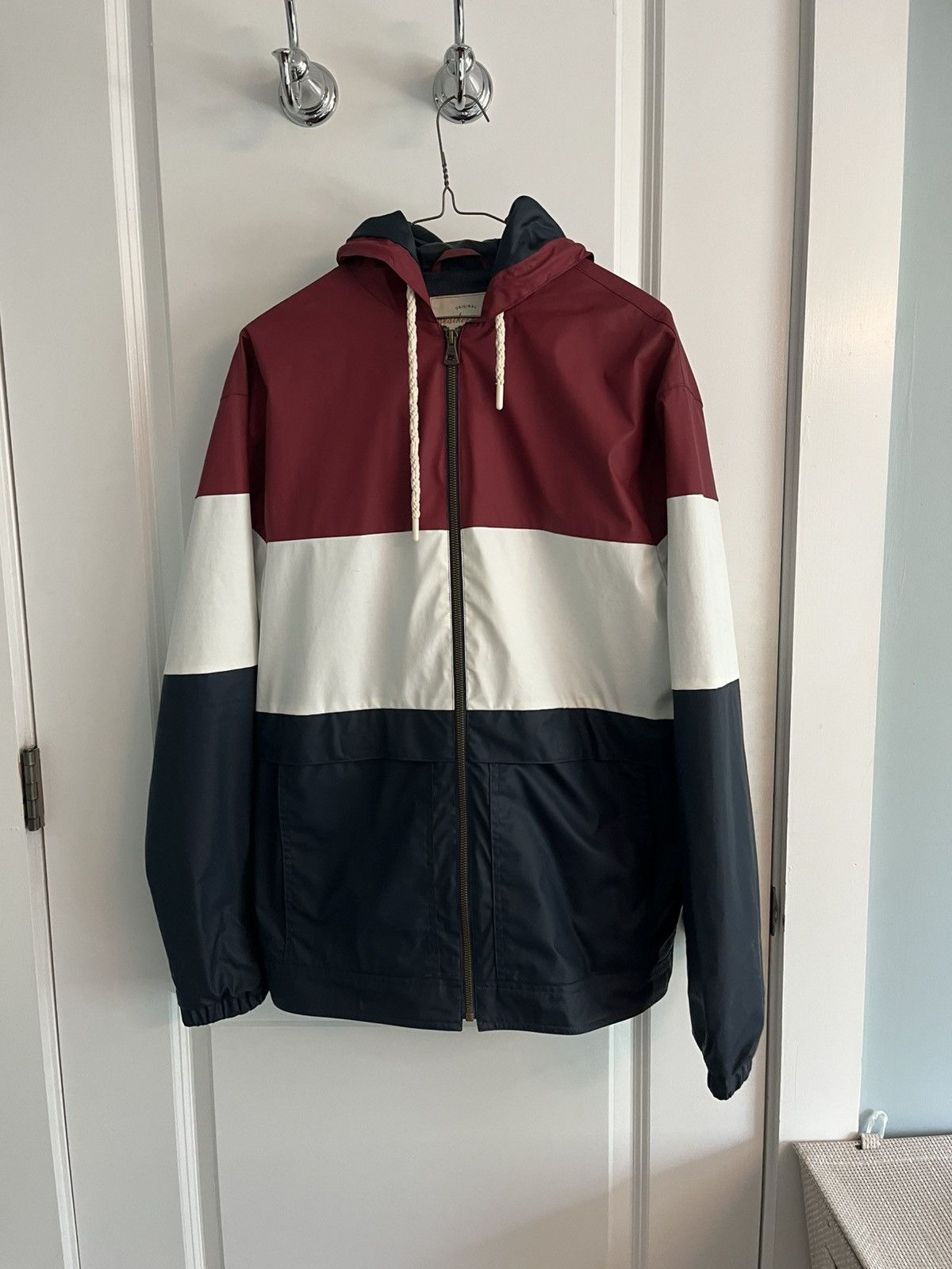 Designer Waterproof Vintage Hooded Rain Jacket Size US S / EU 44-46 / 1 - 2 Thumbnail