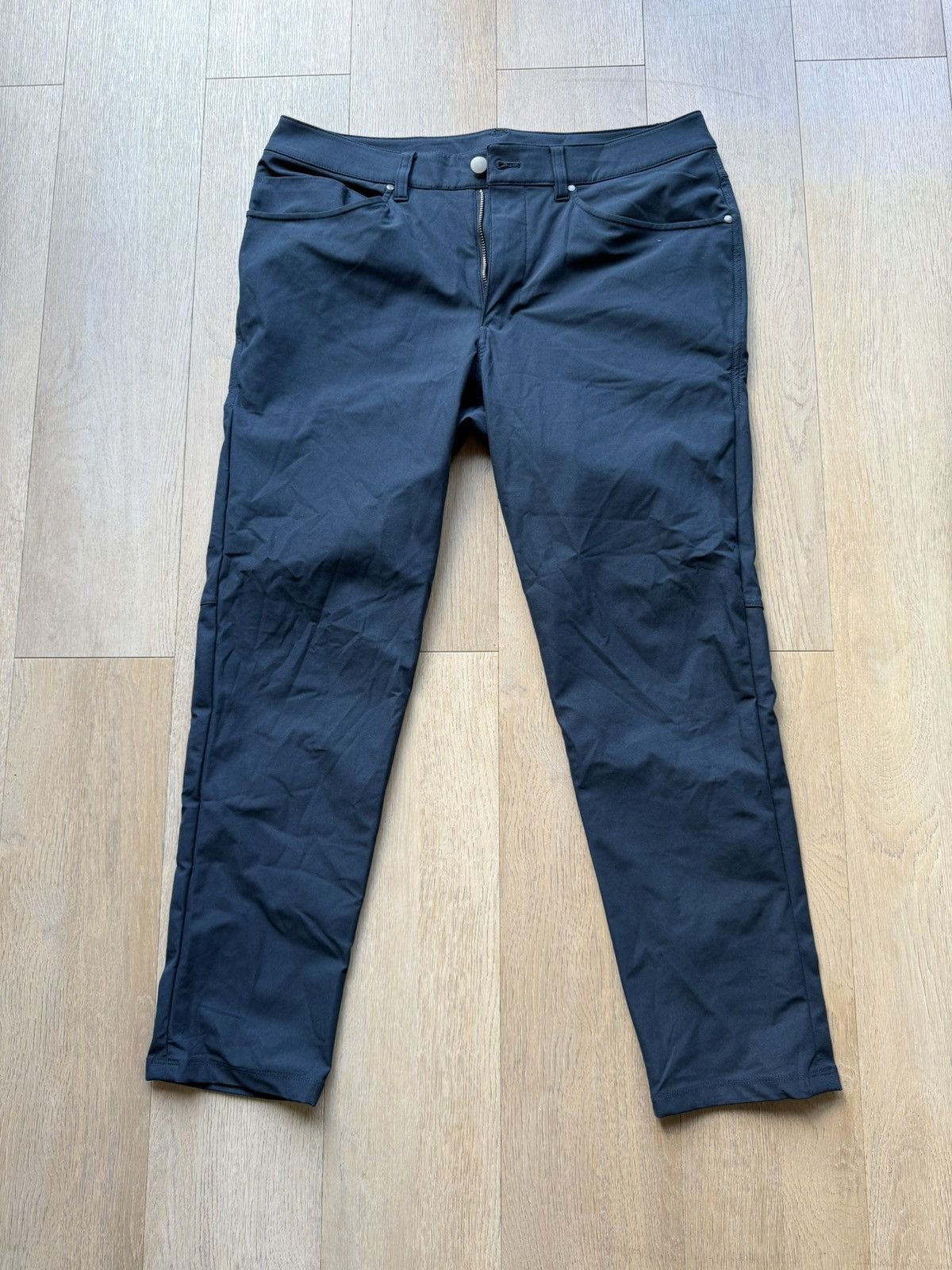 Lululemon ABC Pant Slim 28" Size US 32 / EU 48 - 2 Thumbnail