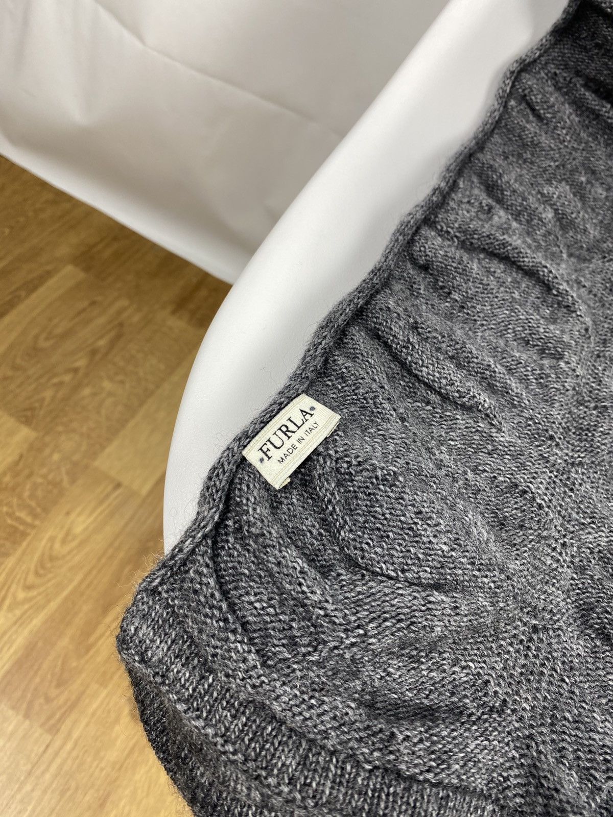 Furla Furla Large Knit Wool Scarf made in Italy Size ONE SIZE - 3 Thumbnail