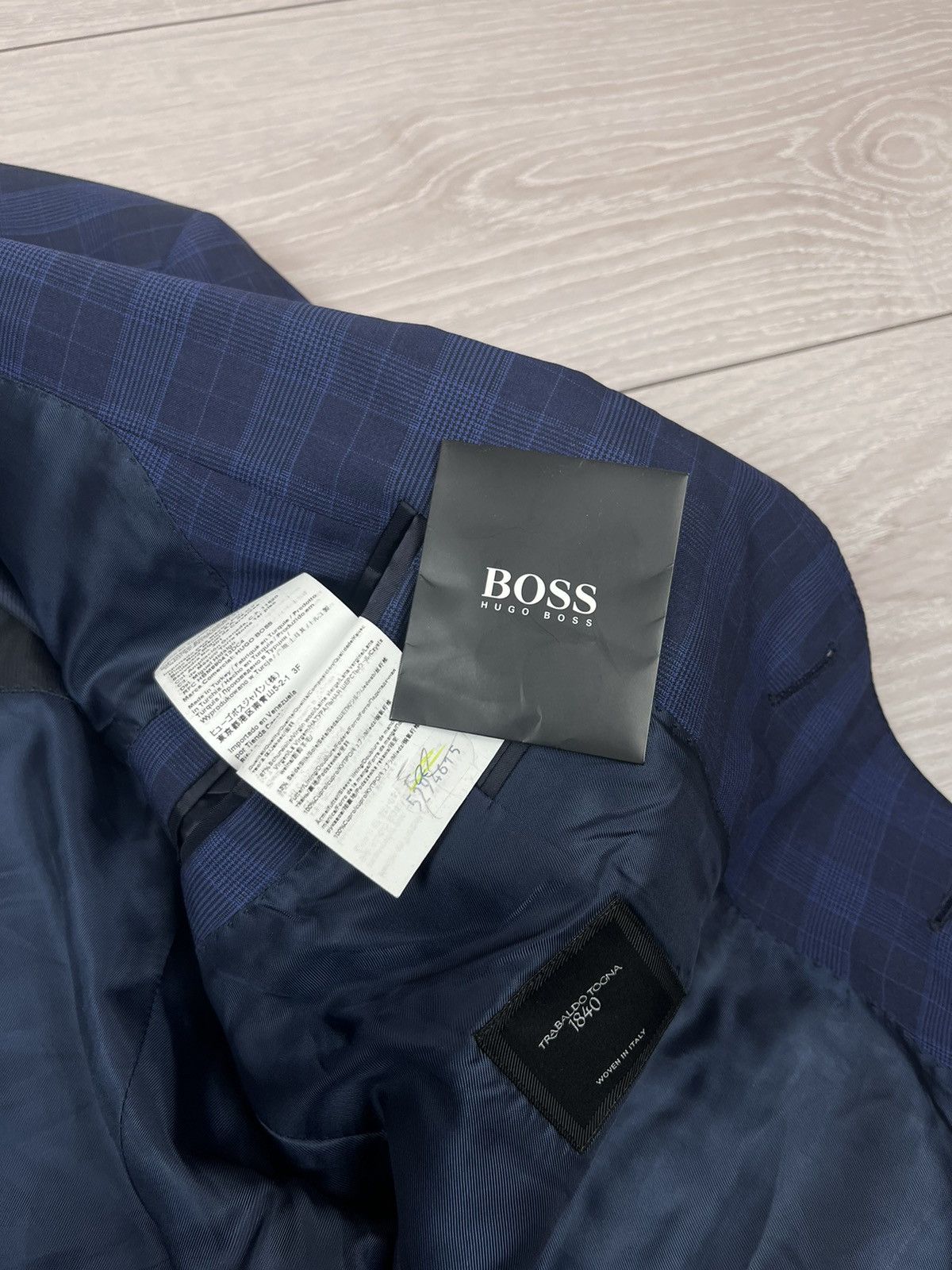 Hugo Boss Hugo Boss Wool/Silk Plaid Blue Two Buttons Suit Blazer Pants Size 36R - 17 Thumbnail