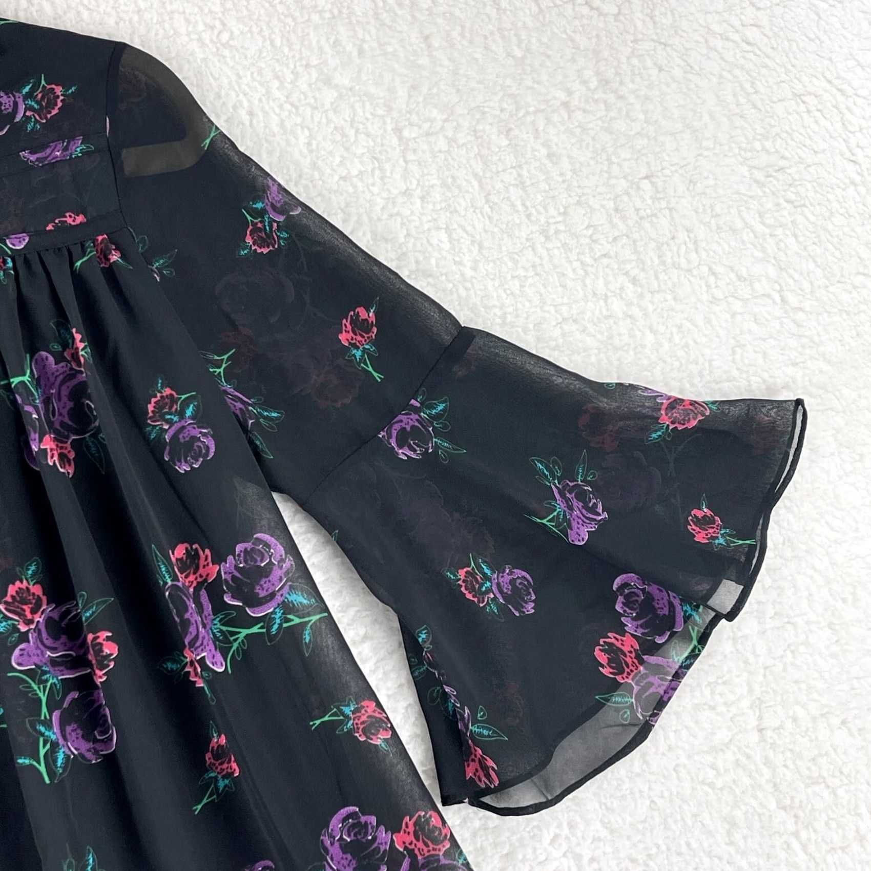 Vintage Coincidence & Chance Black Floral Chiffon Swing Dress Womens S Bell Sleeve XS? Size S / US 4 / IT 40 - 4 Thumbnail