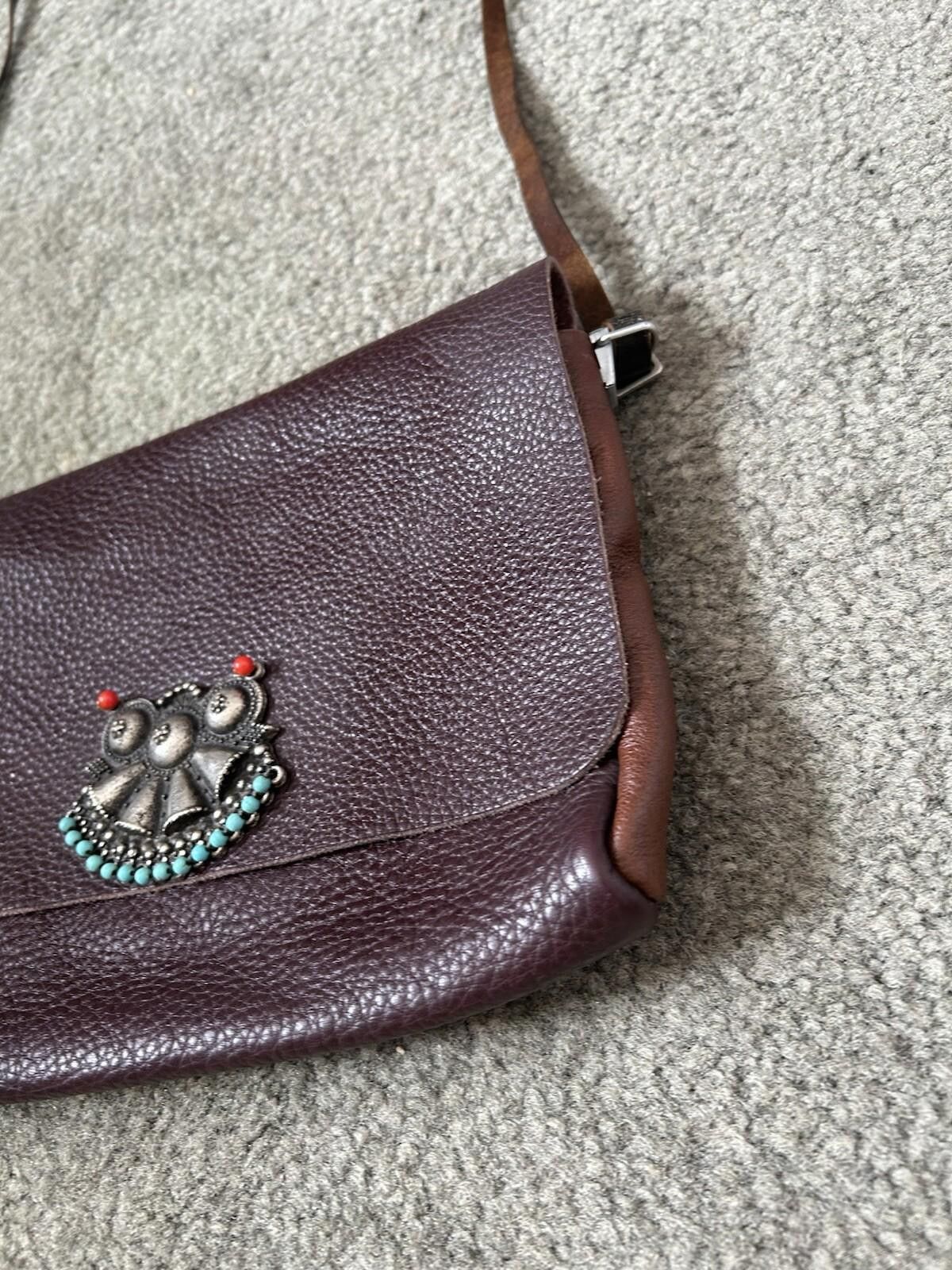 The Unbranded Brand Leather Travel Shoulder Bag Bead Buckle Hippie Boho Vintage Size ONE SIZE - 4 Thumbnail