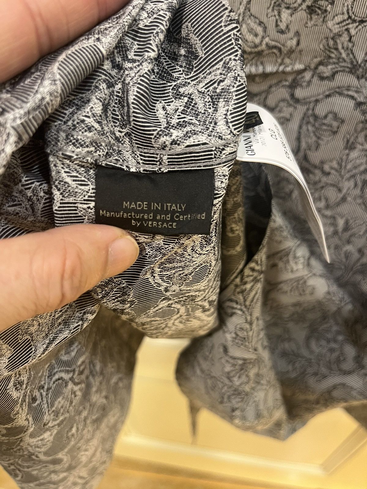 Versace Baroque print shirt collar size40 Size US M / EU 48-50 / 2 - 11 Thumbnail