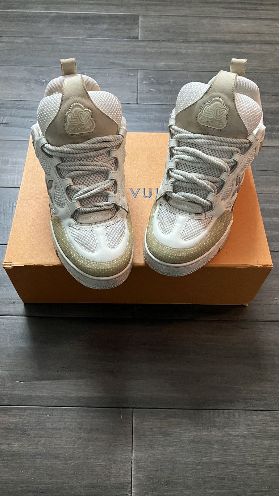 Louis Vuitton Louis Vuitton Beige Skates Size US 9 / EU 42 - 9 Thumbnail