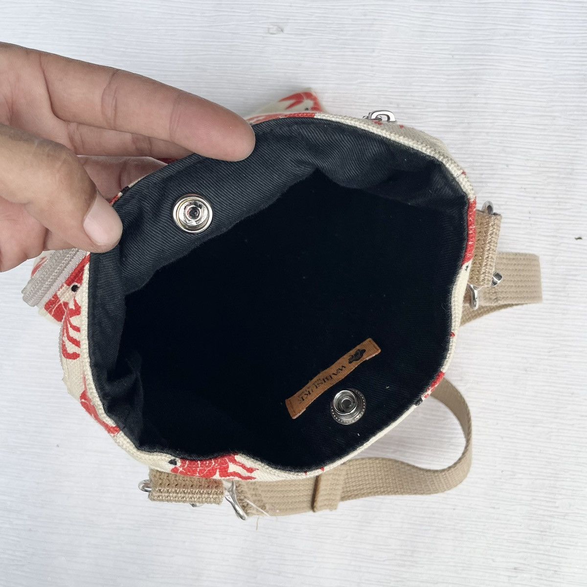 Designer × Japanese Brand Japanese Brand Wabisuke Canvas Printed Crab Crossbody Size ONE SIZE - 11 Thumbnail