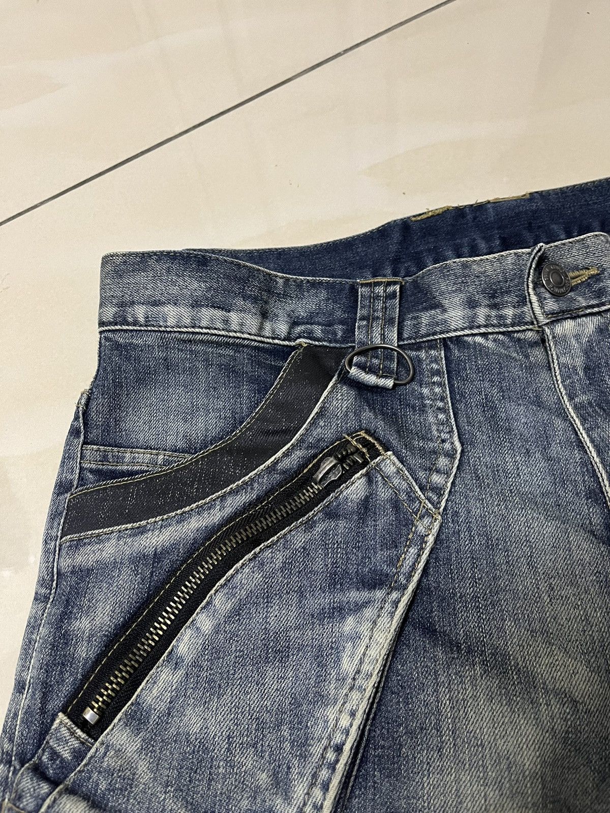 PPFM PPFM J spiral cut bondage curved punk style denim Size US 33 - 7 Thumbnail