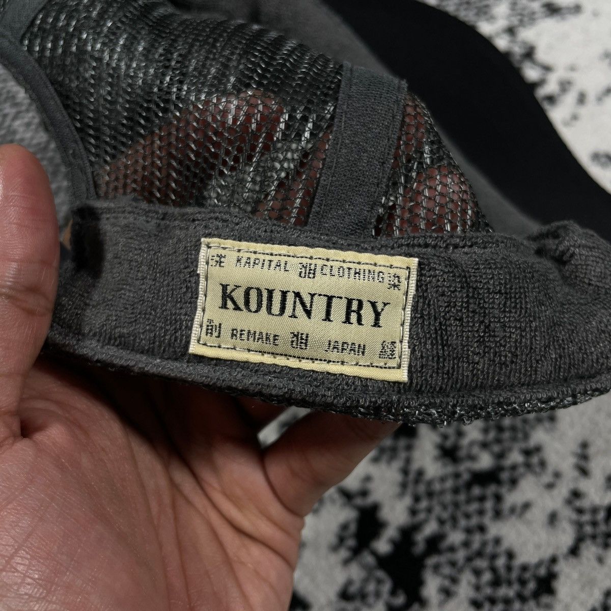 Kapital KAPITAL PEARL CLUTCHER PT TRACK CAP Size ONE SIZE - 7 Thumbnail