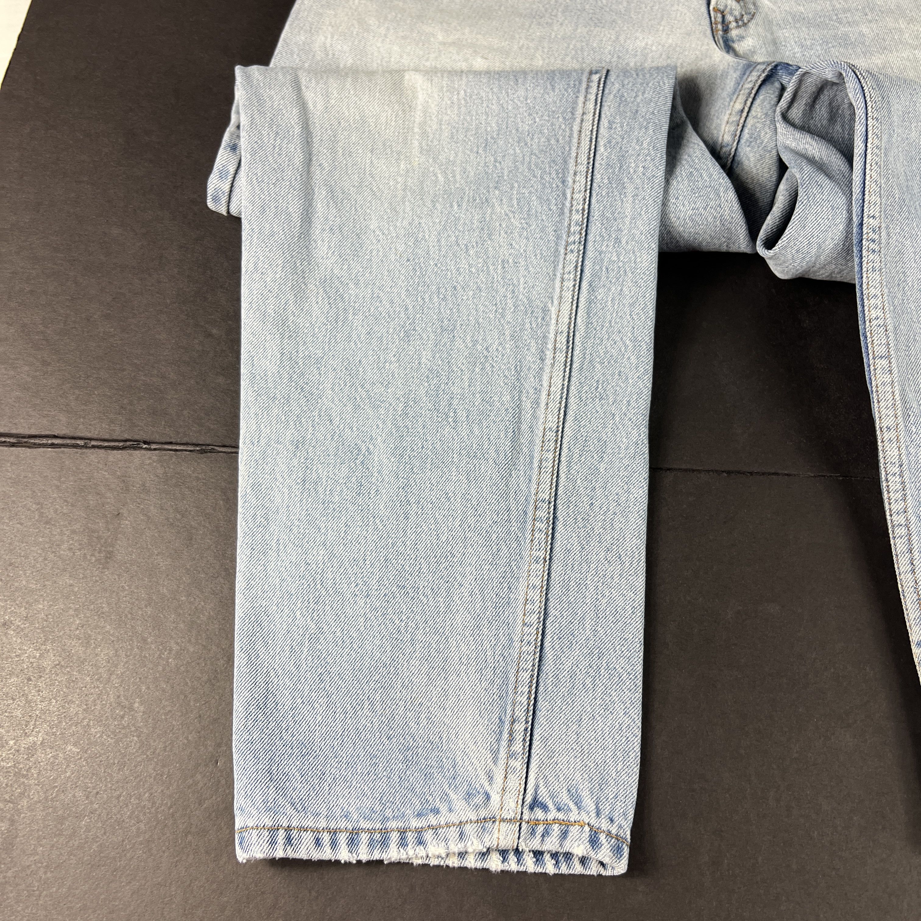 Levi's × Vintage VTG 90s Levi's Jeans 560 Loose Tapered Blue Distressed Denim Size US 32 / EU 48 - 9 Thumbnail