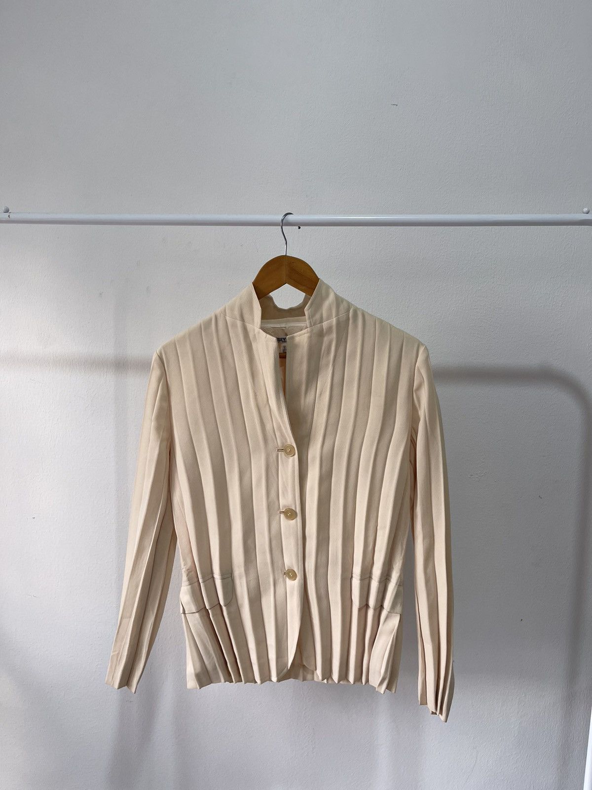 Issey Miyake 2004 Issey Miyake White Label Pleats Please Size US S / EU 44-46 / 1 - 3 Thumbnail