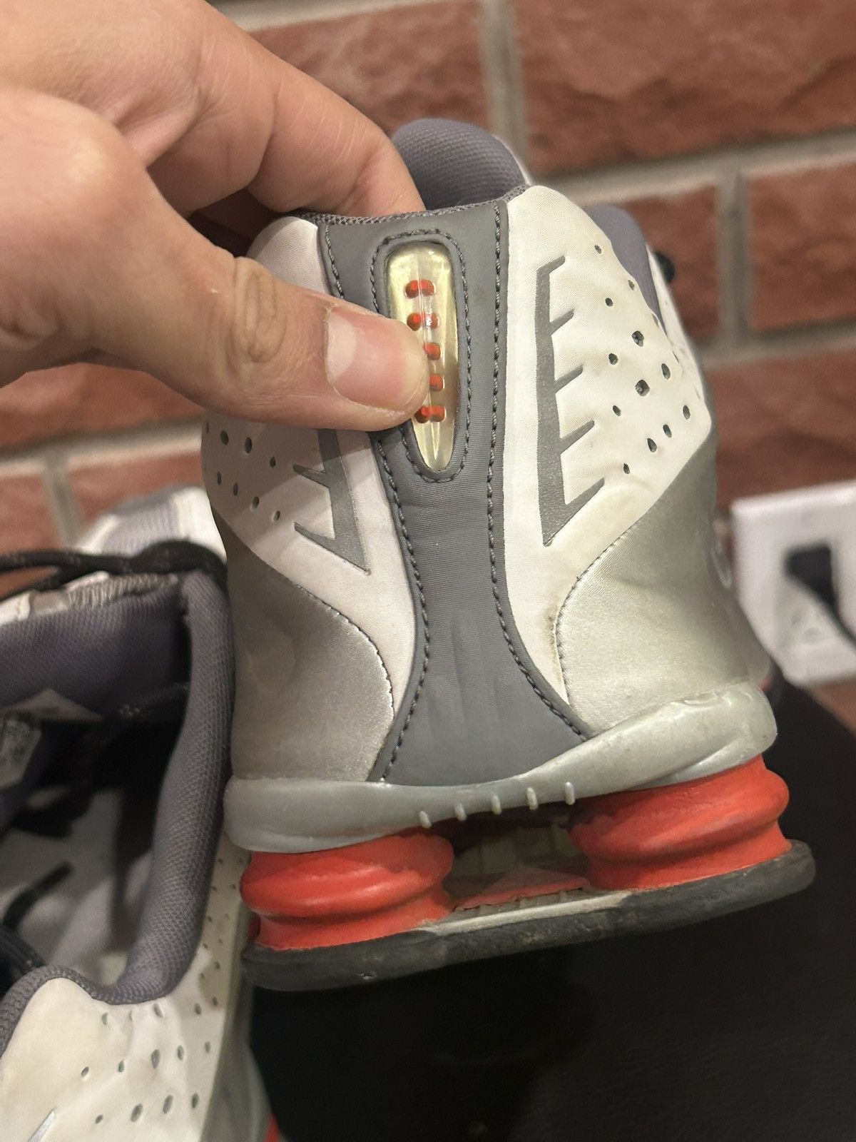 Nike Retro Shox R4 Size US 13 / EU 46 - 8 Thumbnail