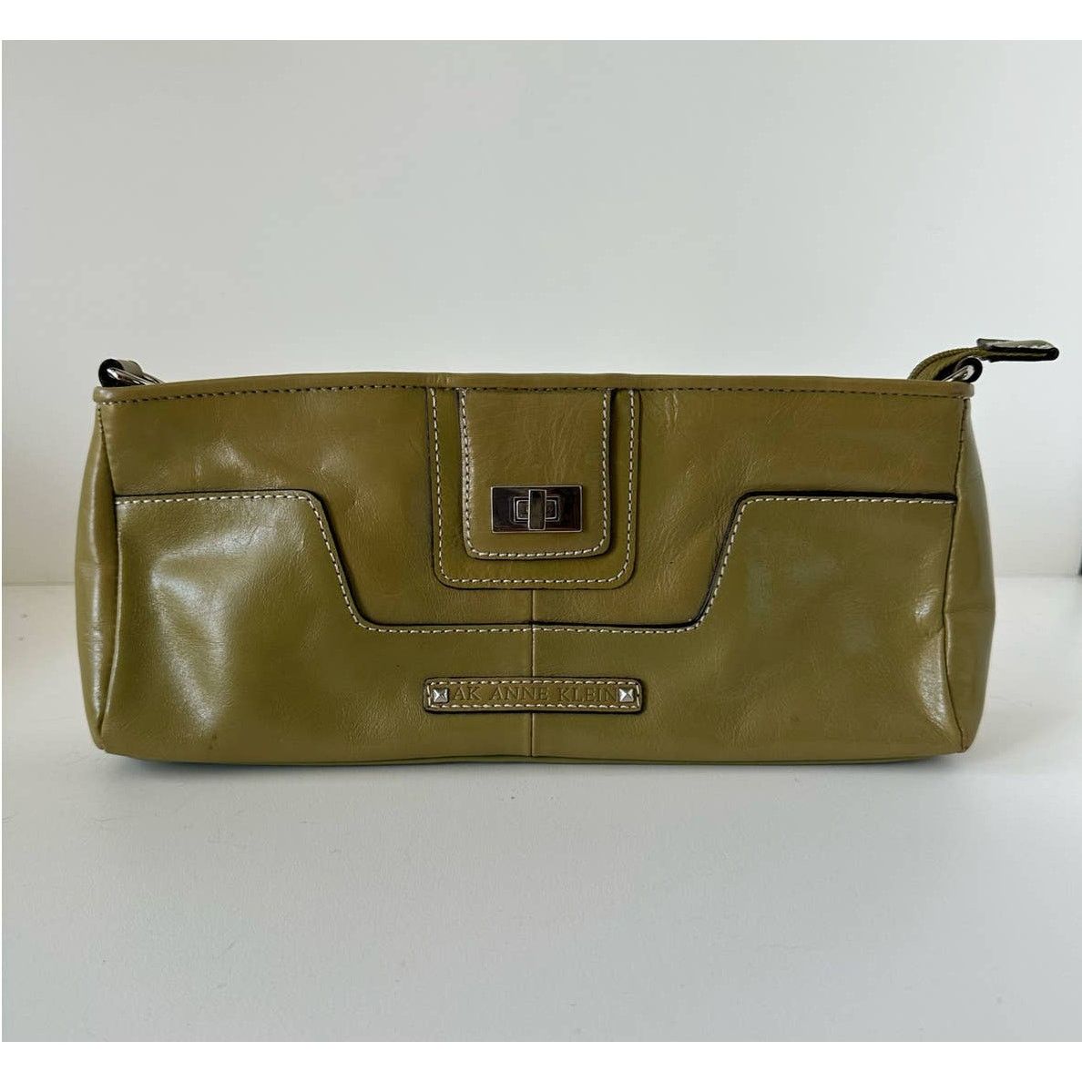 Anne Klein NWOT, Anne Klein Clutch, Purse, Handbag, Green Leather PVC Size ONE SIZE - 1 Thumbnail