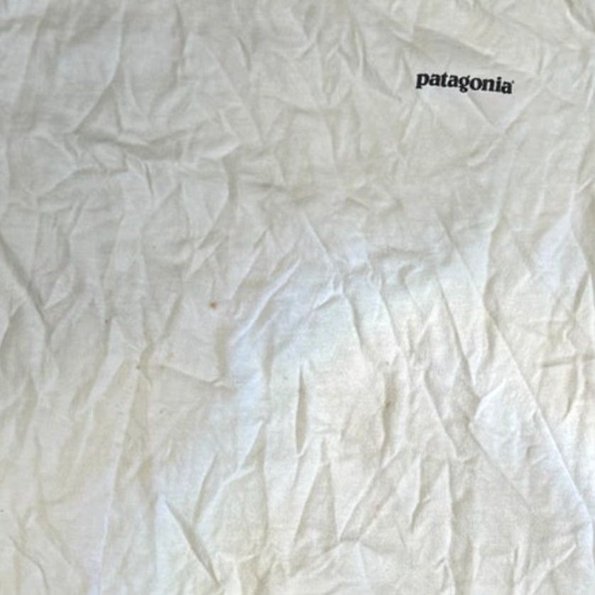 Patagonia VINTAGE Patagonia Mens Beneficial T's Crewneck Hiking T Shirt White World Trout Size S M Size US M / EU 48-50 / 2 - 3 Thumbnail