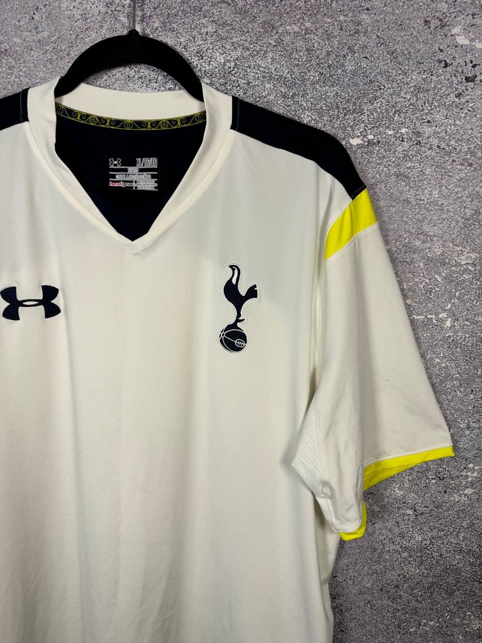 Other Tottenham Hotspur 2014/15 Under Armour Training Jersey Size US XL / EU 56 / 4 - 2 Thumbnail