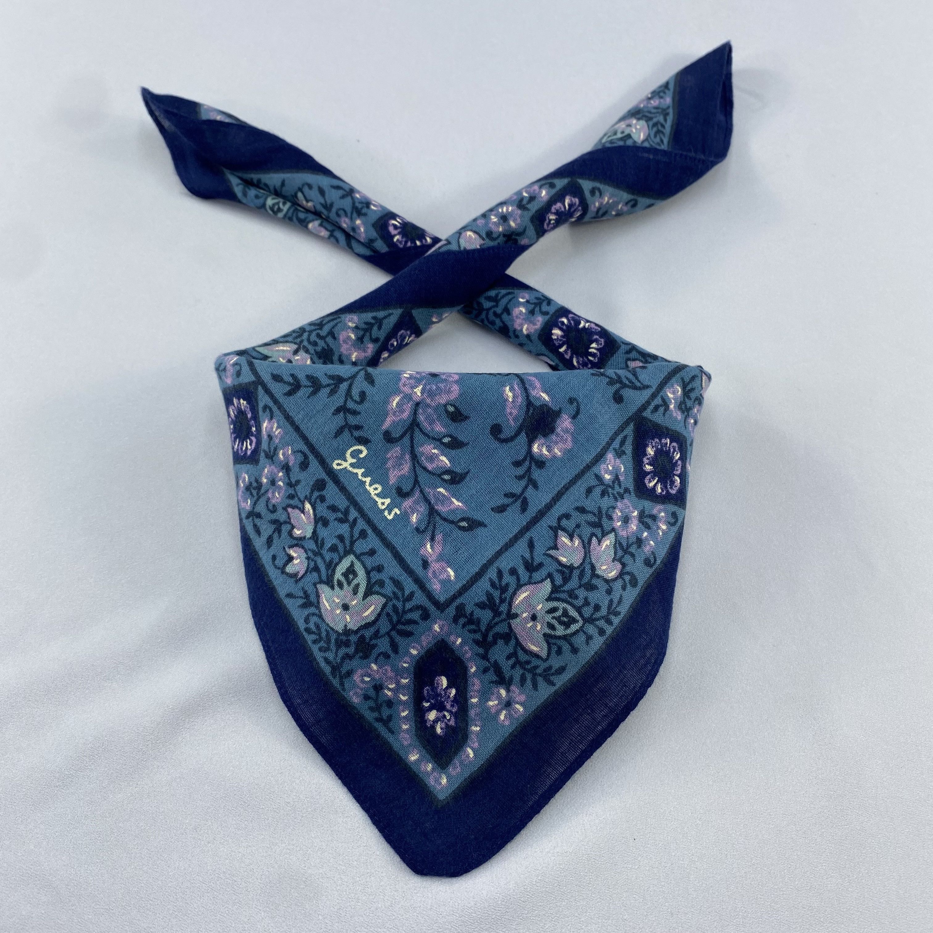 Guess Guess Paisley Handkerchief / Bandana / Neckerchief C881 Size ONE SIZE - 1 Thumbnail