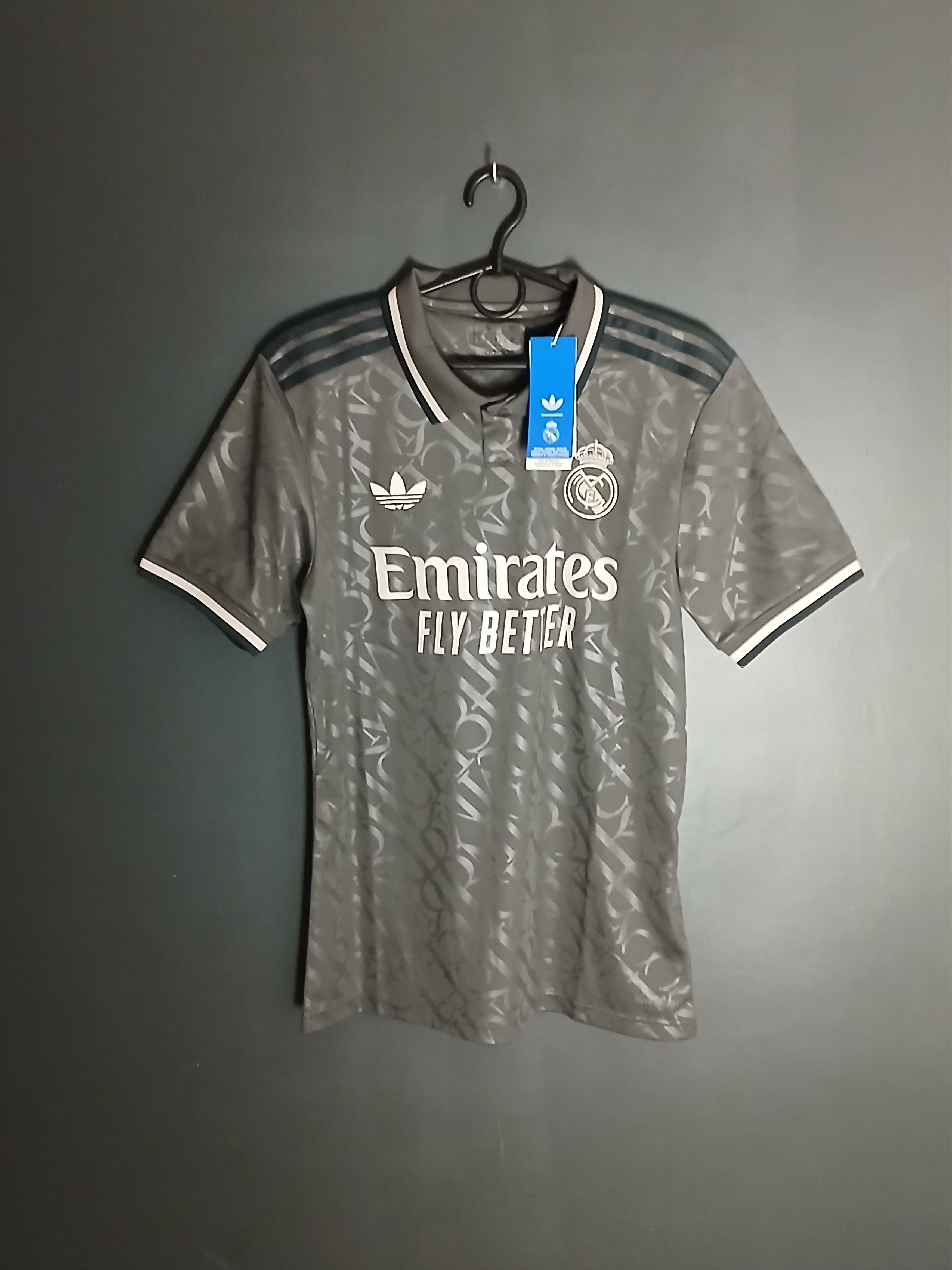 Adidas New Real Madrid 24/25 Third Football Jersey T-Shirt Size US S / EU 44-46 / 1 - 1 Thumbnail