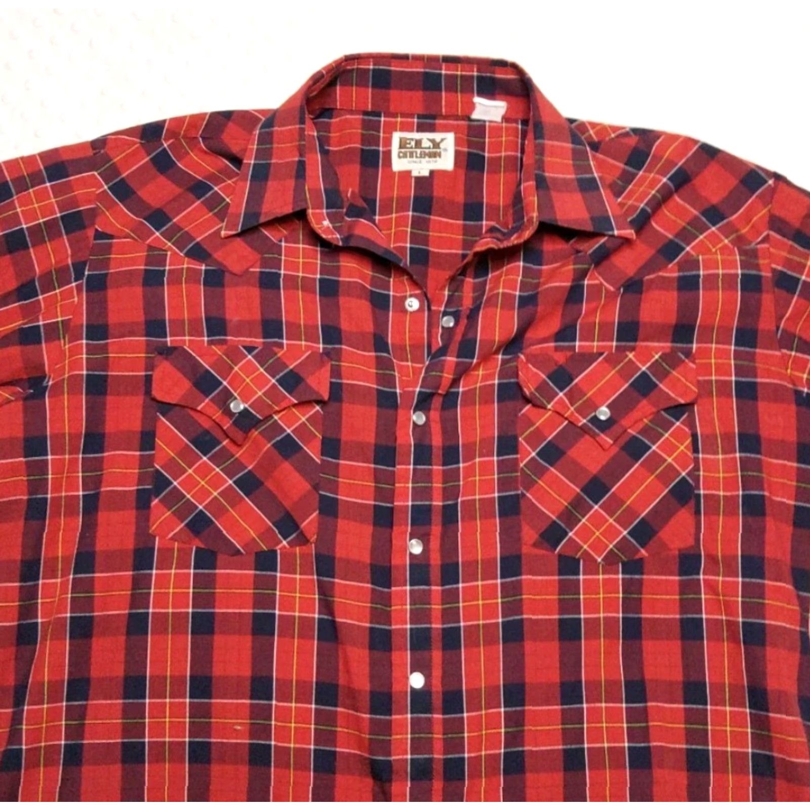 Vintage Ely Cattleman Western Red Plaid Shirt Mens L Short Sleeve Pearl Snap Cowboy Western 90s USA Buttons Pockets Cotton Blend Vintage Size US L / EU 52-54 / 3 - 4 Thumbnail