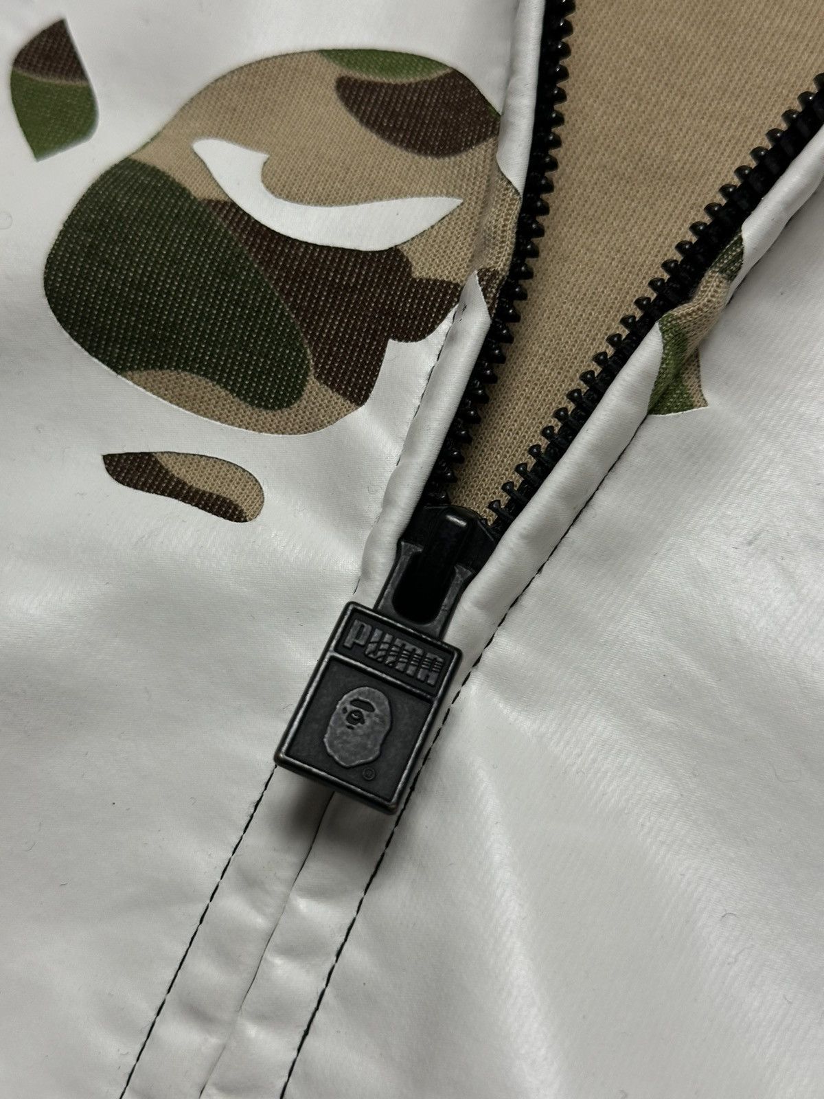 Bape × Puma BAPE X PUMA ABC CAMO SHARK HOODIE USED SIZE MEDIUM BLACK Size US M / EU 48-50 / 2 - 10 Thumbnail