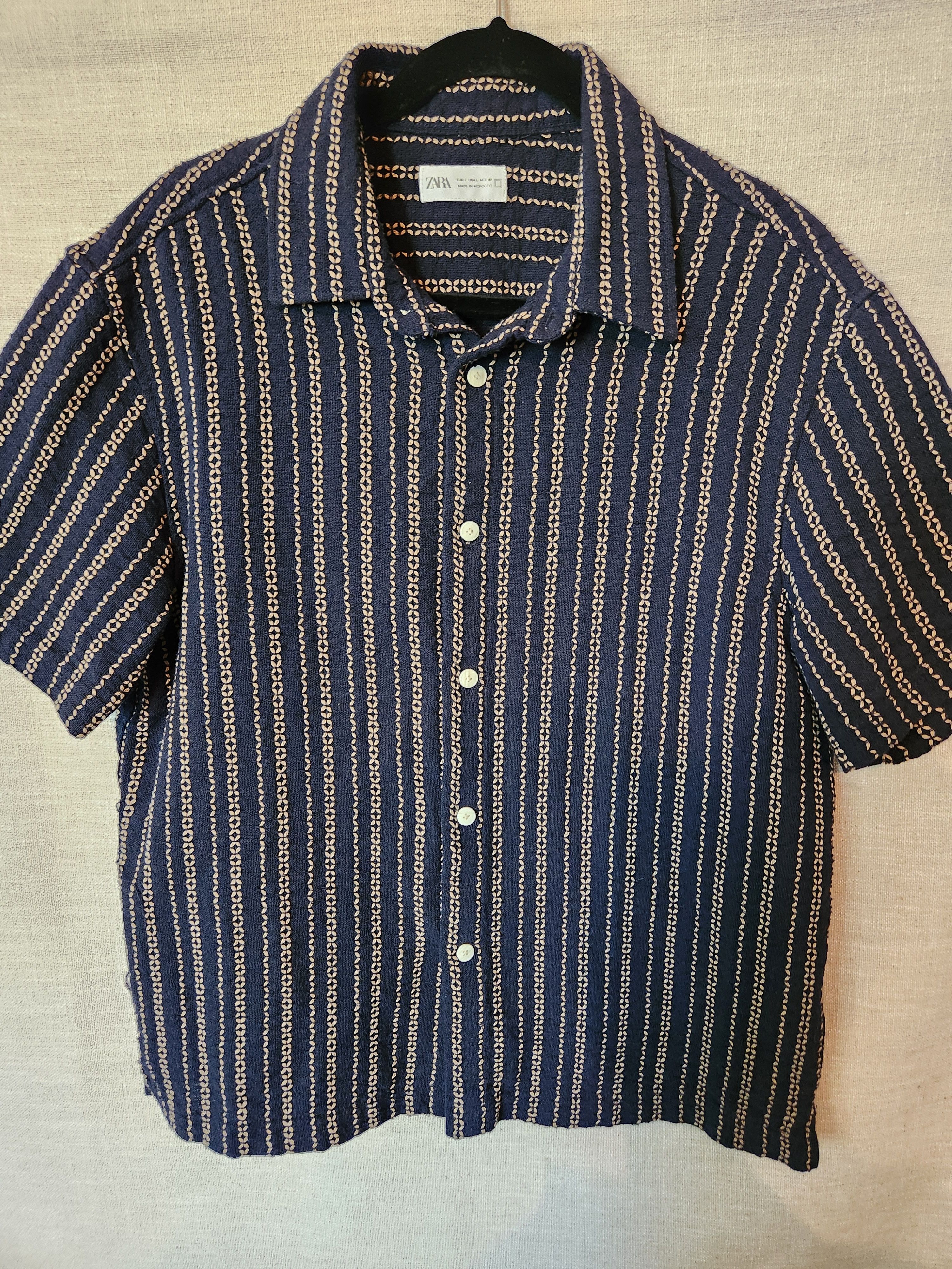 Zara Crochet Knit Cotton Blend Black and Gold Short Sleeve Shirt Size US L / EU 52-54 / 3 - 1 Thumbnail