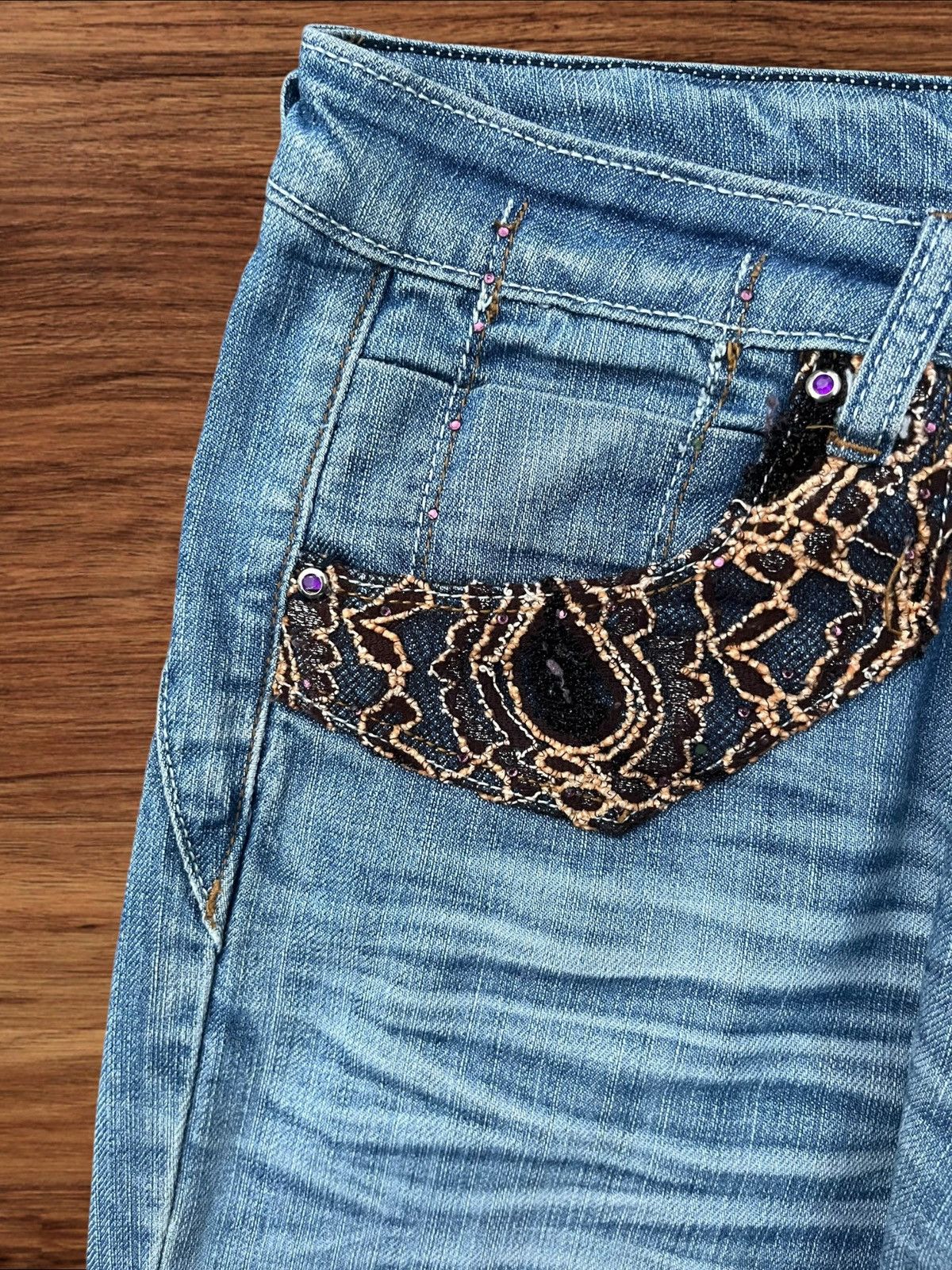 Japanese Brand Vintage Japanese Brand Snake Design Pocket Wide Flare Jeans Size 28" / US 6 / IT 42 - 5 Thumbnail