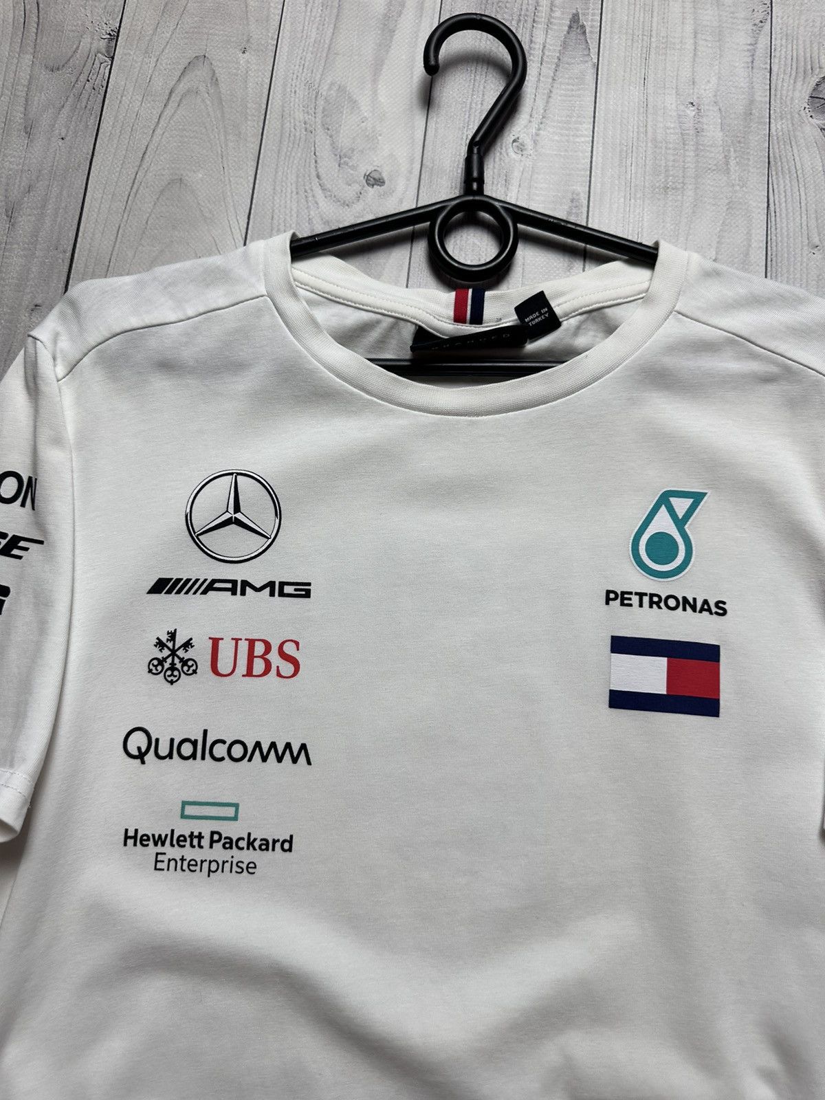 Mercedes-Benz × Vintage Vintage Mercedes Benz racing Petronas size S AMG Size US S / EU 44-46 / 1 - 3 Thumbnail