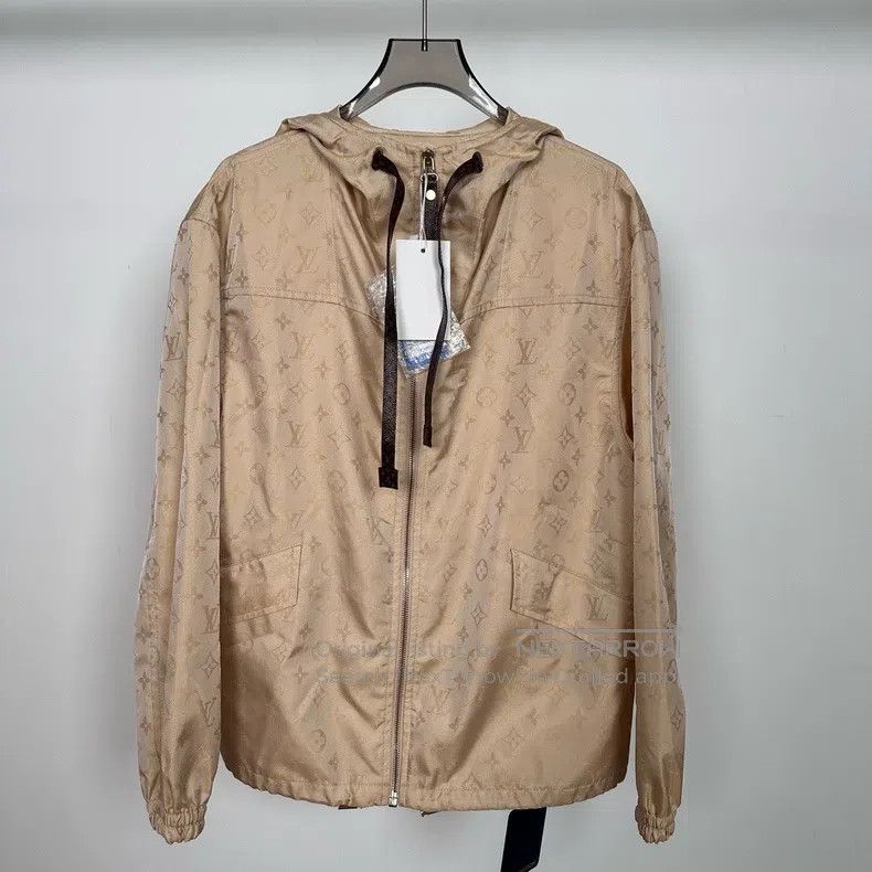 Louis Vuitton Louis Vuitton Cream Tea Full Print Charge Jacket Size XXS / US 00 / IT 34 - 1 Thumbnail