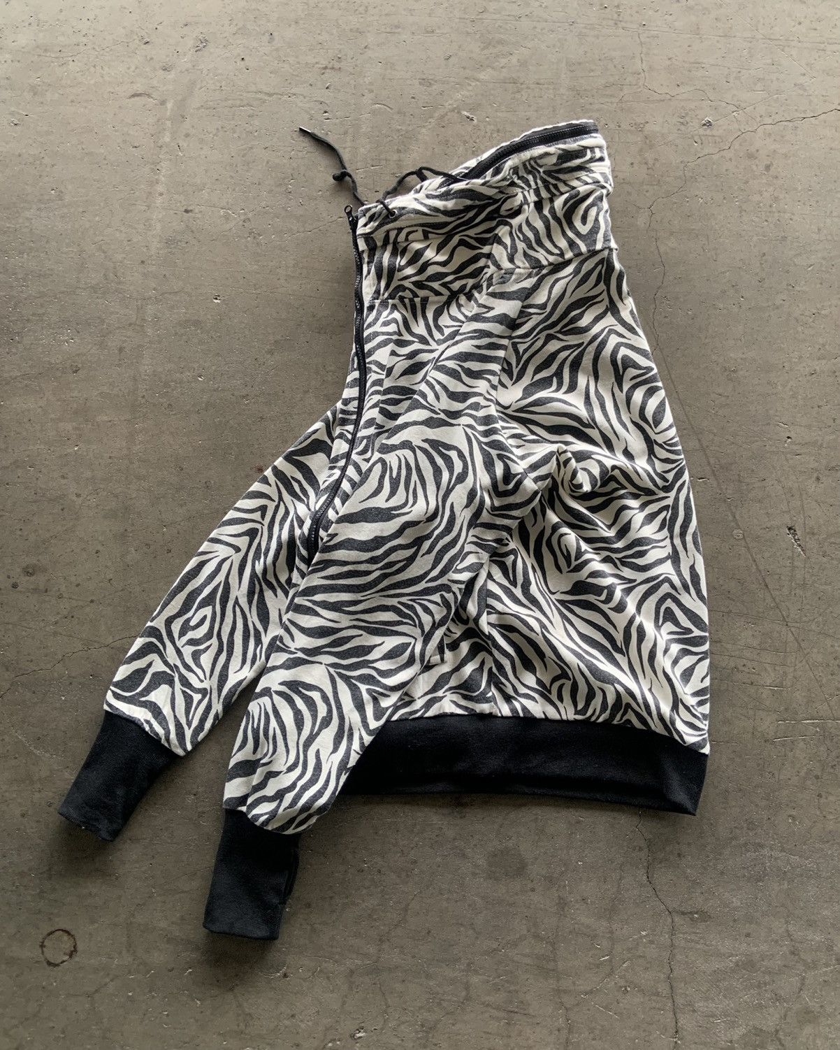 If Six Was Nine 2000s Ghetta ifsixwasnine lgb style Zebra Bono Jacket Size US L / EU 52-54 / 3 - 1 Thumbnail