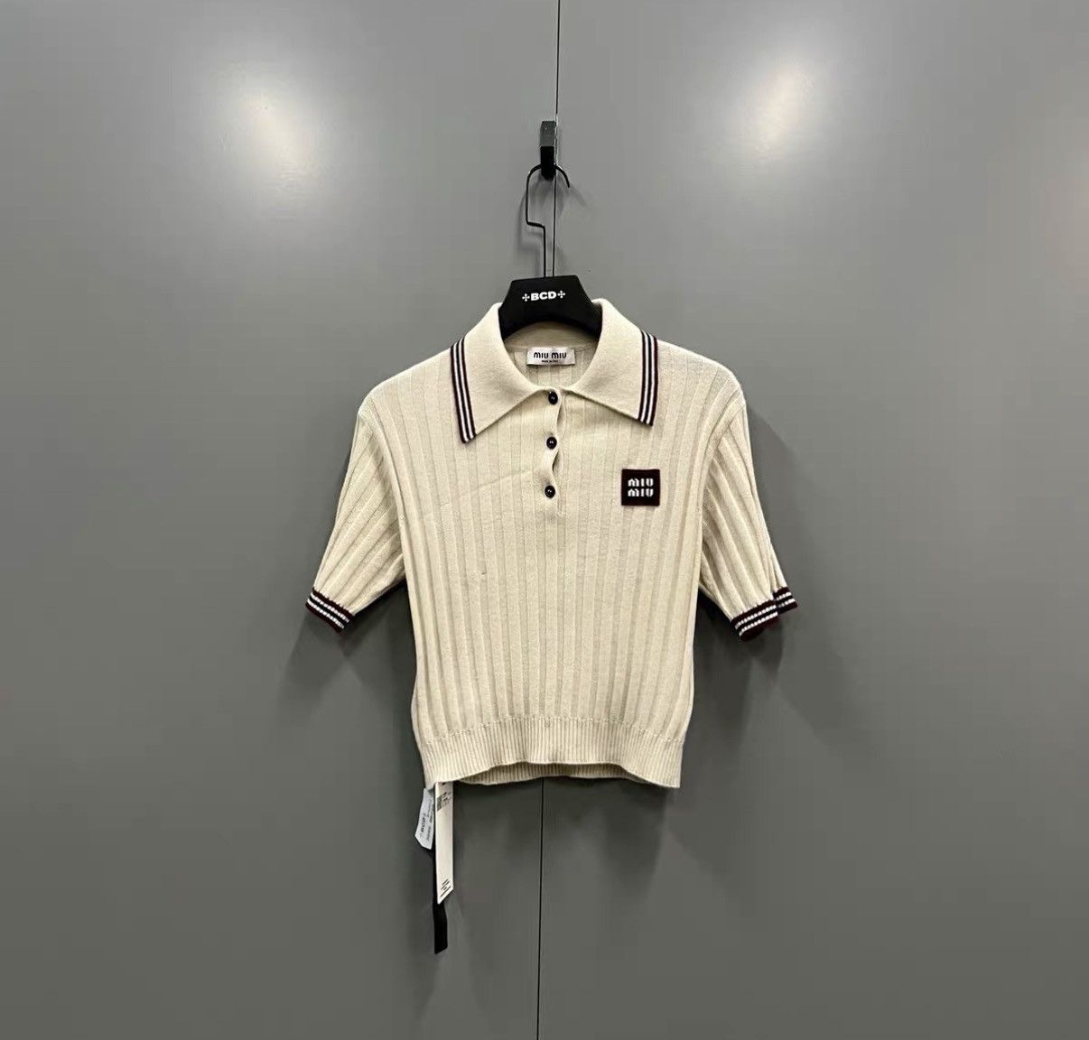 Miu Miu Miu Miu Beige Letter Logo Knit Polo Shirt J41 Size XS / US 0-2 / IT 36-38 - 1 Thumbnail