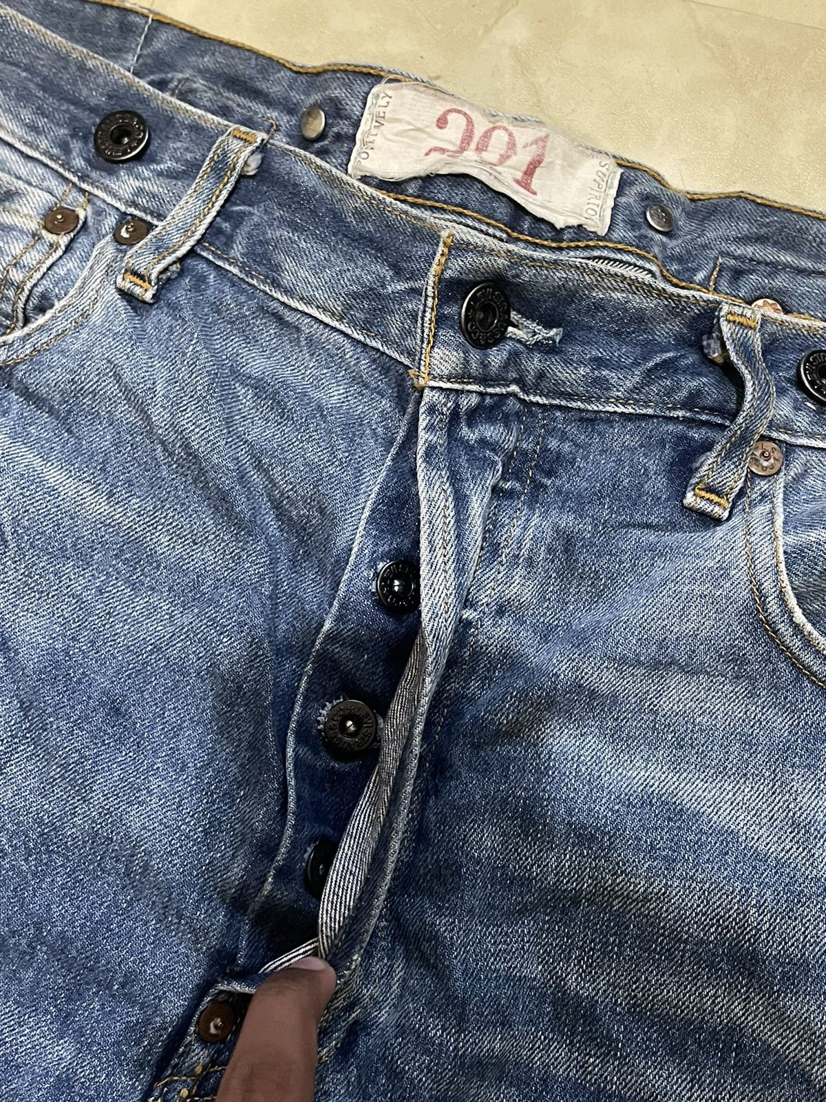 Levi's Vintage Clothing Vintage Levi's 201 Buckle Strap (1980-1901 Repro) Size US 34 / EU 50 - 4 Thumbnail