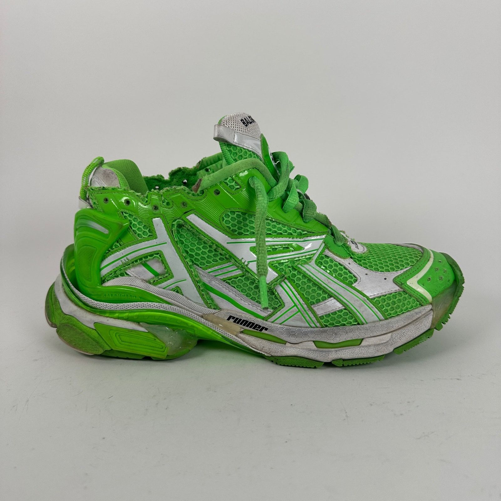 Balenciaga Balenciaga Neon Green Runners Size 42 Size US 9 / EU 42 - 1 Thumbnail