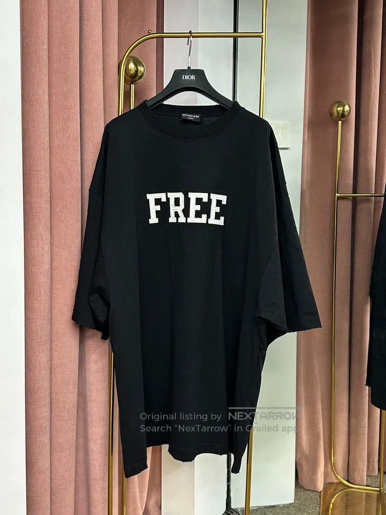 Balenciaga Balenciaga Black Letter Oversize Loose Short Sleeve T-Shir Size US M / EU 48-50 / 2 - 1 Thumbnail