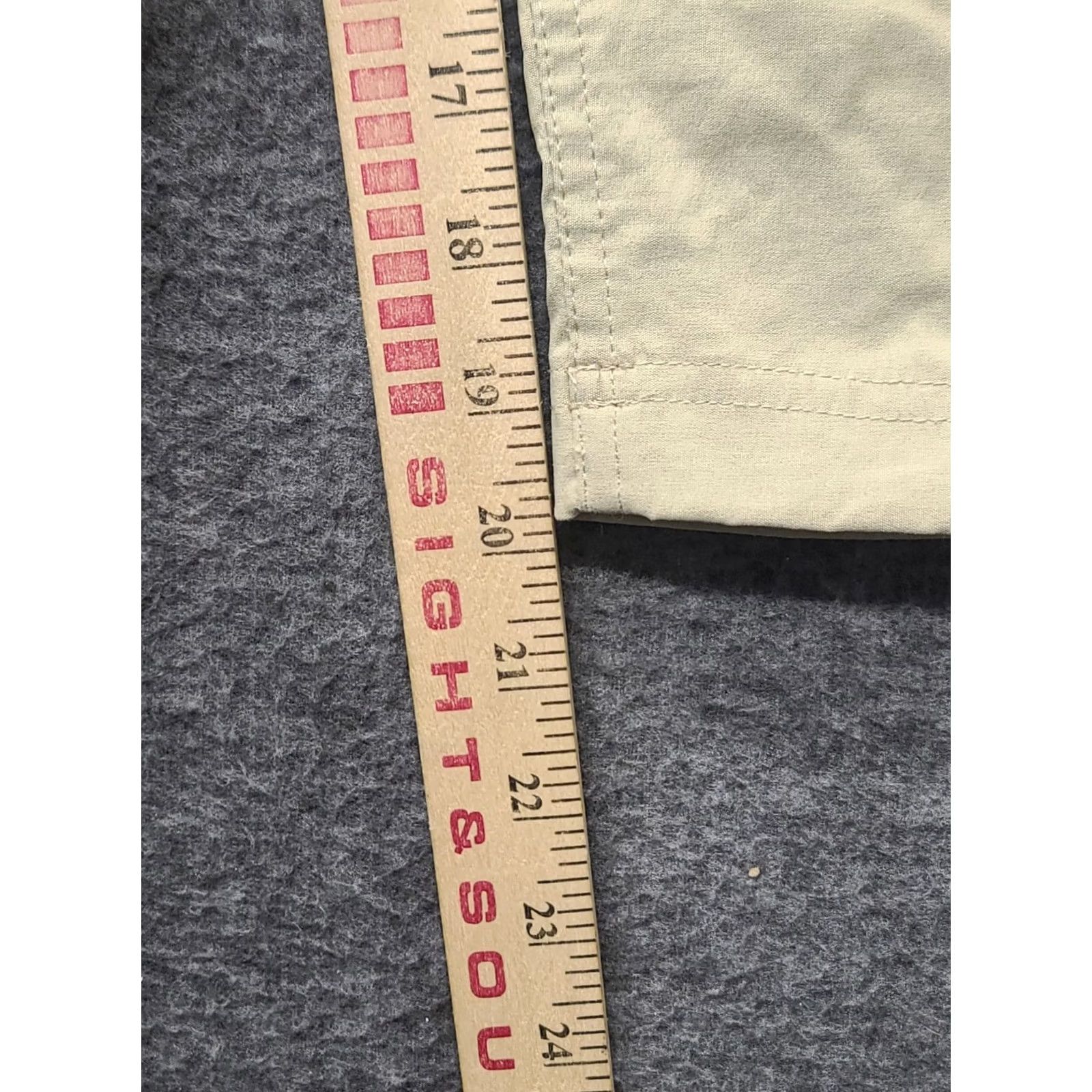 Eddie Bauer Eddie Bauer Capri Pants Womens 4x20 Relaxed Mid Rise Outdoors Hiking Beige Nylon Spandex Pockets Capris Size ONE SIZE - 5 Thumbnail