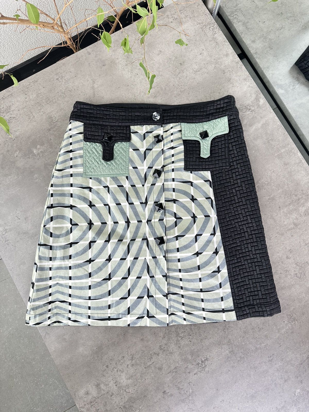 Custo Barcelona Custo Barcelona Skirt Size 28" / US 6 / IT 42 - 1 Thumbnail