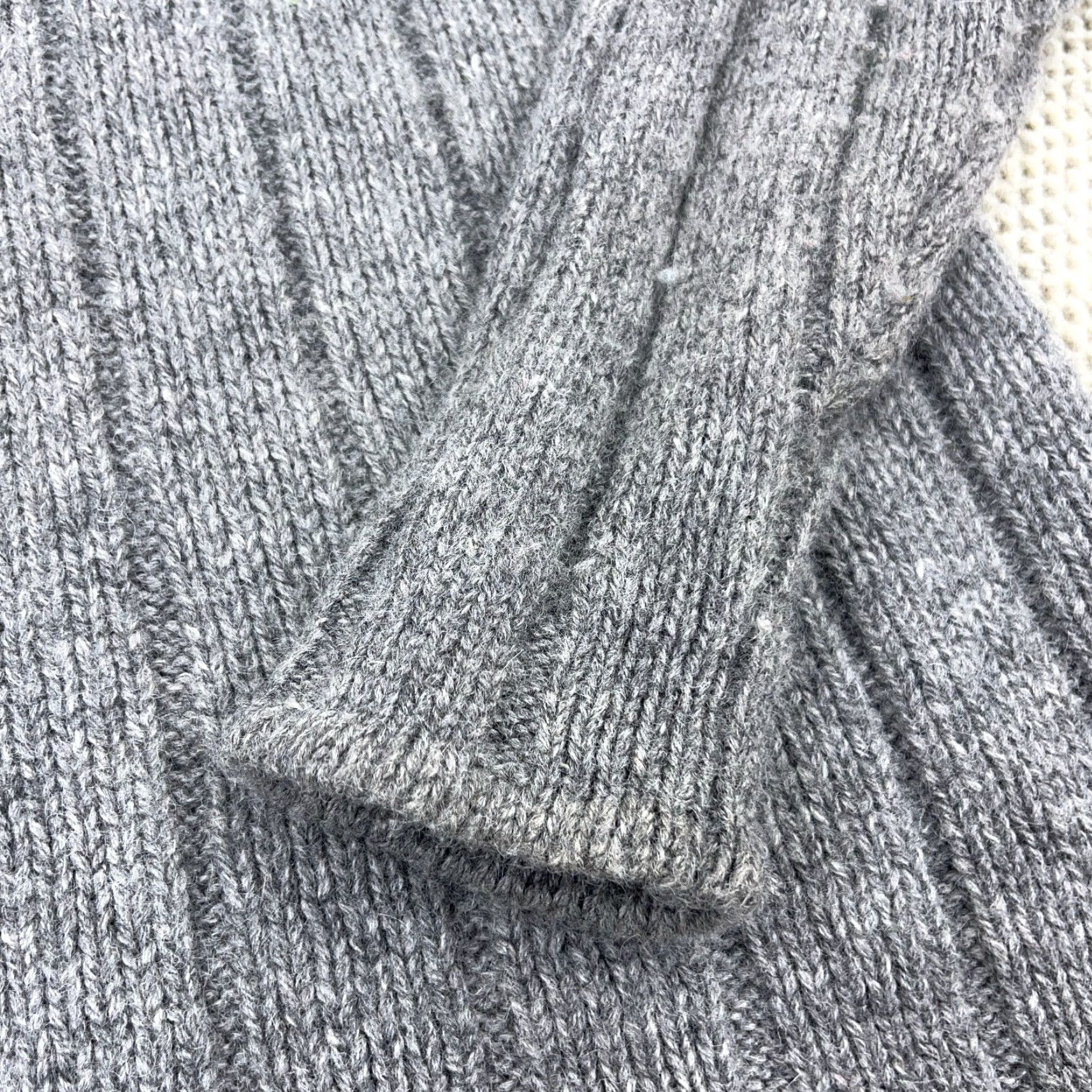 Eddie Bauer VINTAGE Eddie Bauer Sweater Men L Gray Wool Heavy Knit Mock Neck Pullover 90s Logo Classic Winter Mens Size US L / EU 52-54 / 3 - 2 Thumbnail