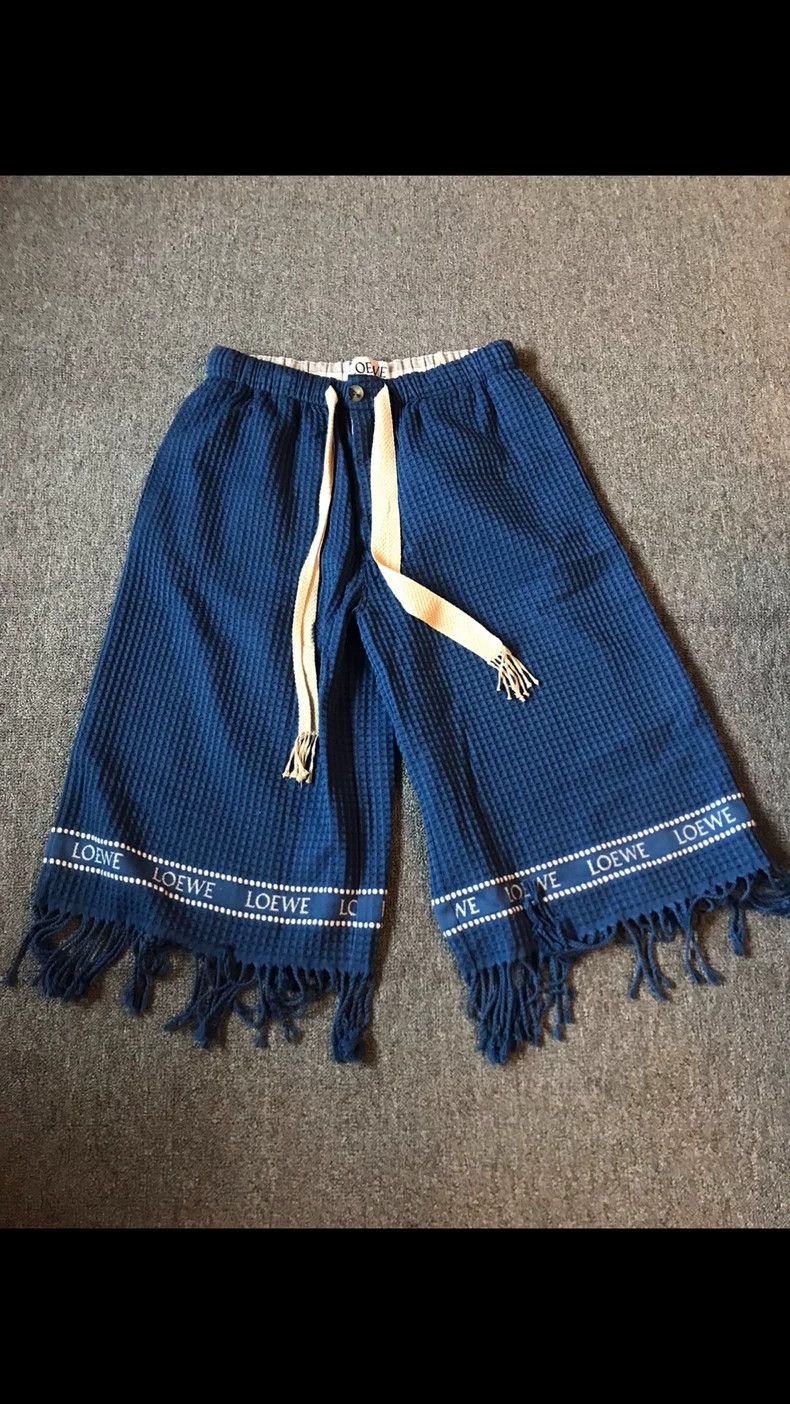 Loewe LOEWE sizeM shorts Size 27" / US 4 / IT 40 - 1 Thumbnail